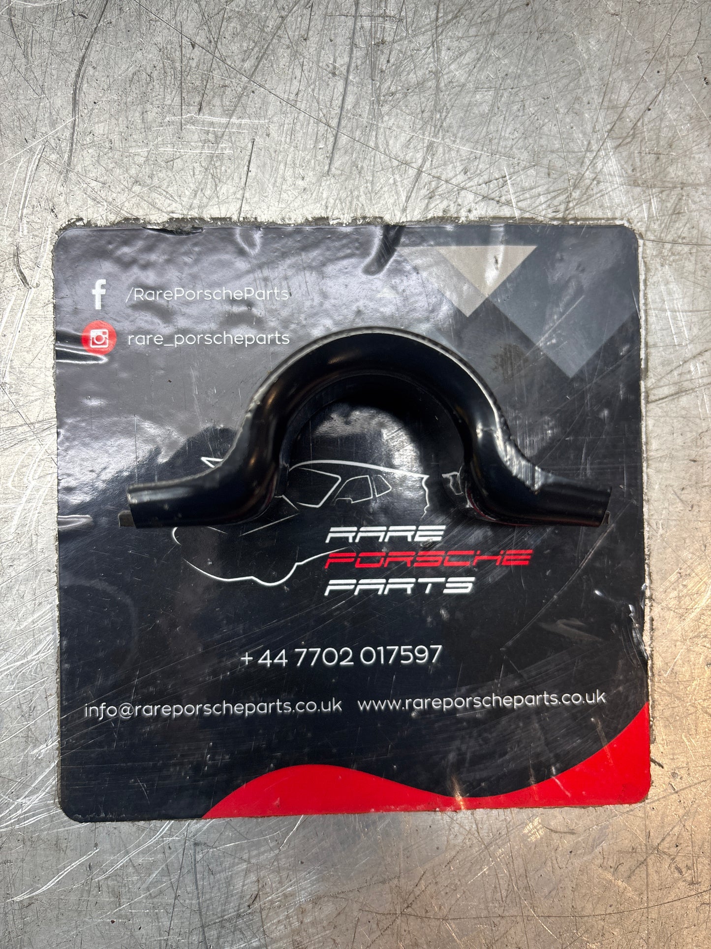 Porsche 911 / 924 / 944 / 968 rear anti roll bar bush clamp 113411333