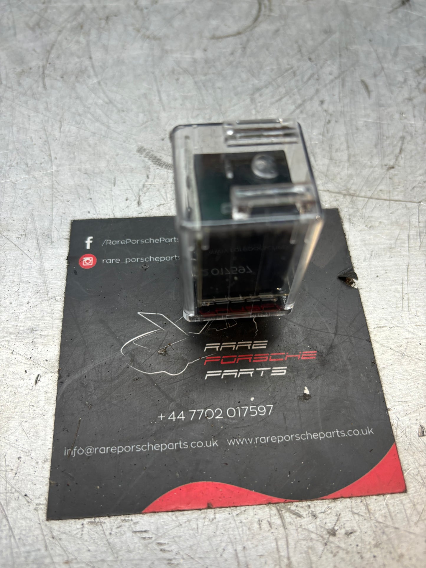 Porsche 924 2.0 N/A fuel pump relay, NEW 433906059 433906060 321906059C, 111943383C