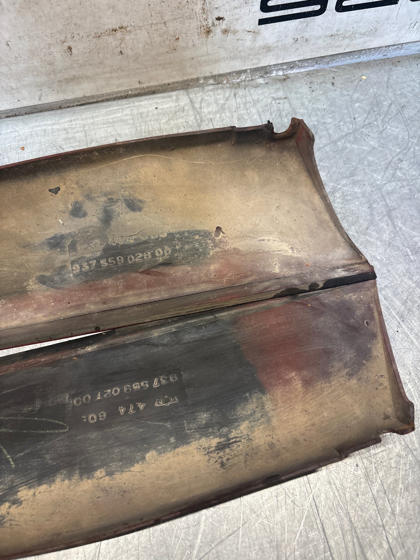 Porsche 924 Carrera GT pair of side skirt trim, for spares or repair 93755902700 / 93755902800