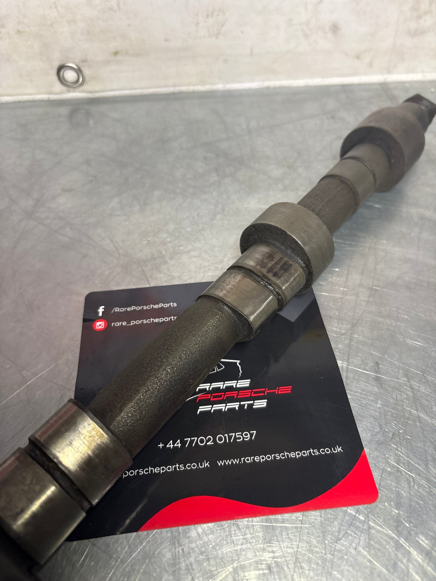 Porsche 911 T 2.0-2.2-2.4 Right camshaft, used 9011051340R