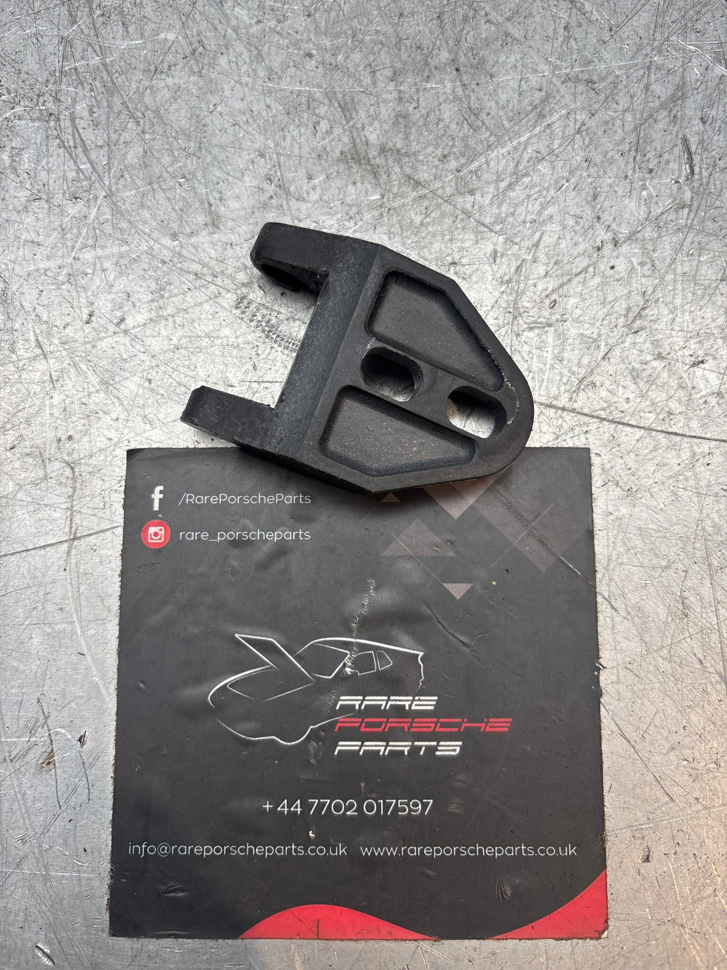 Porsche 928 glove box lock end plate 92855225303, used