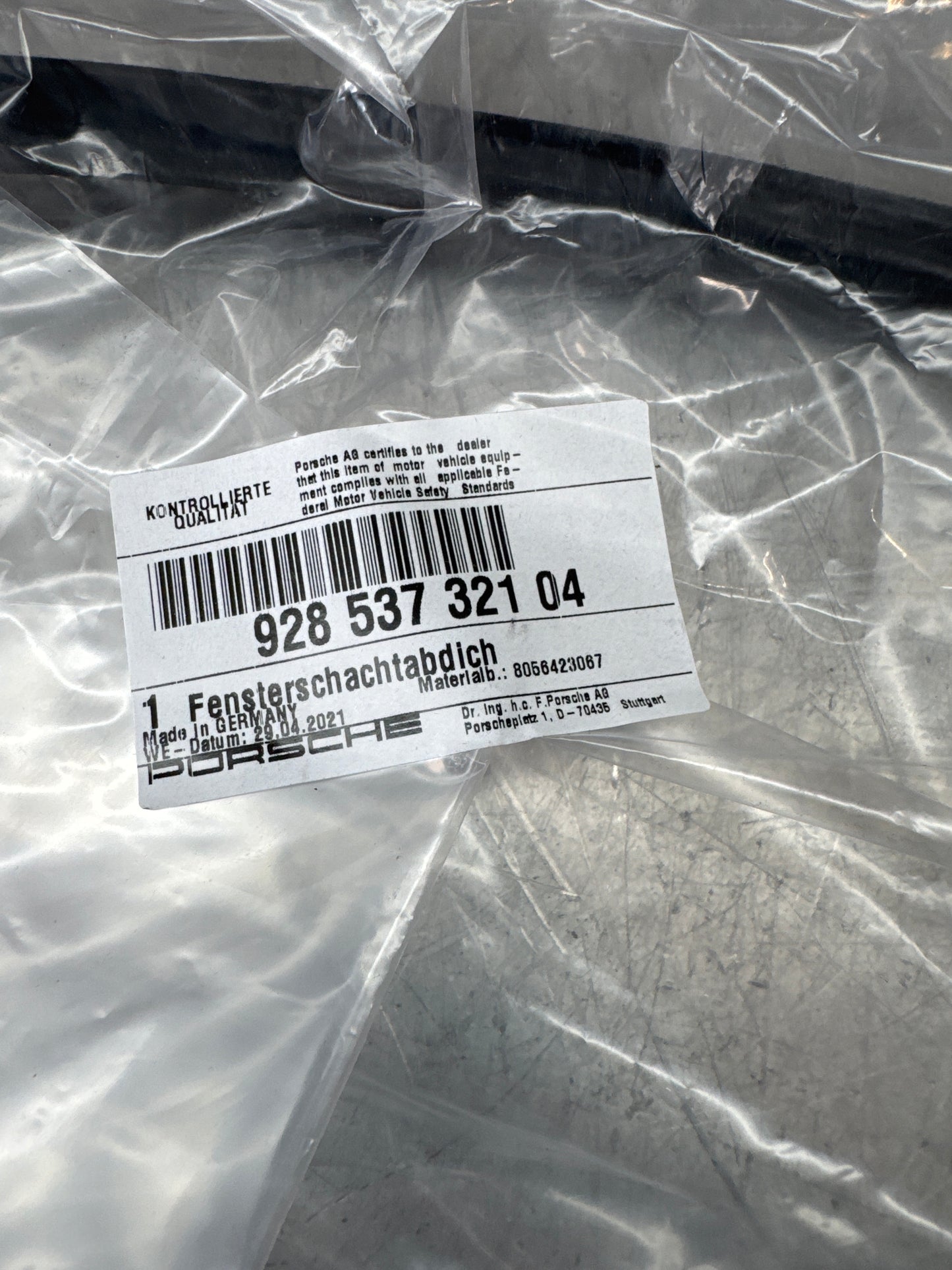 Porsche 928 outer window seal, 92853732104 new, genuine