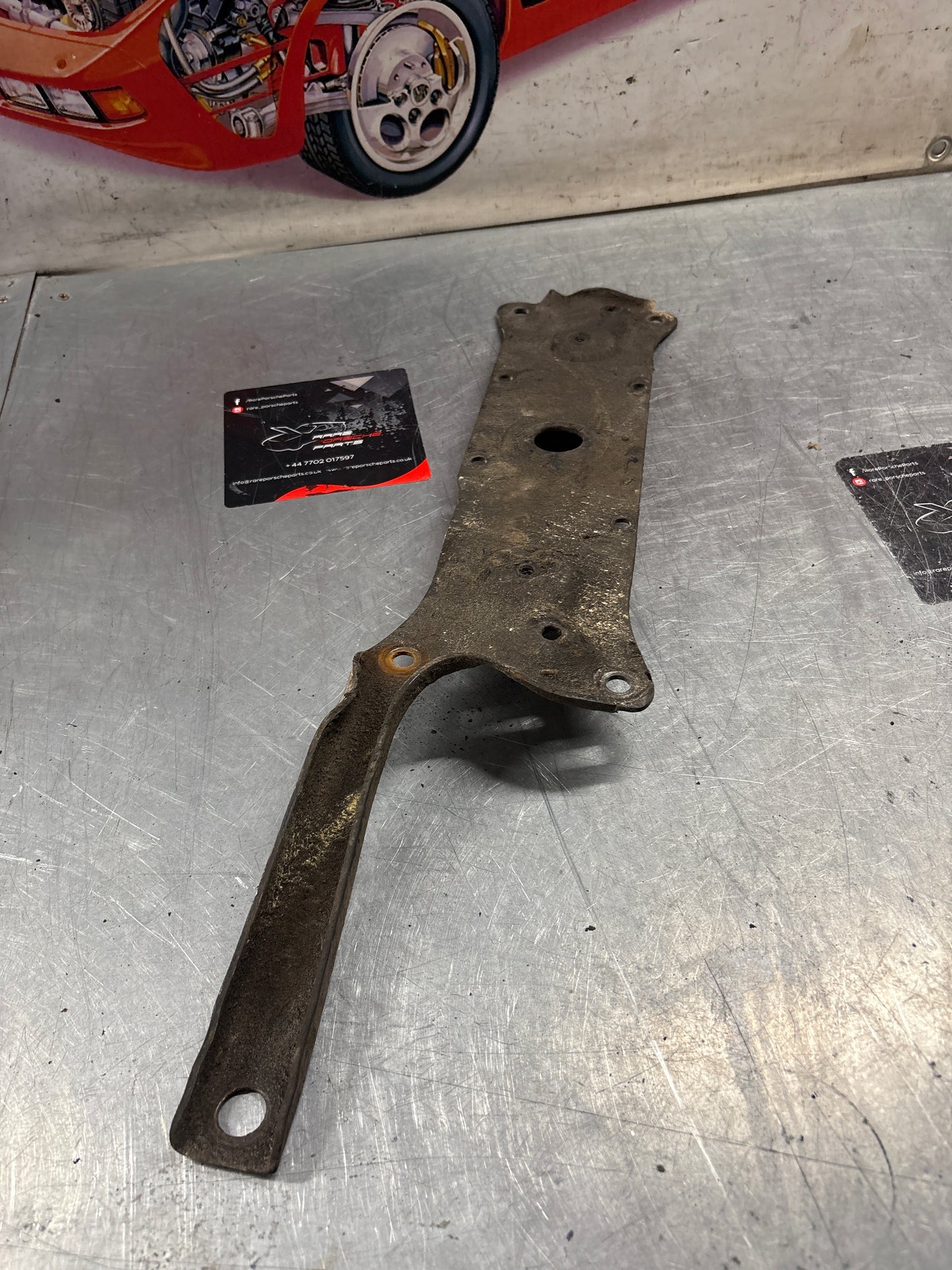 Porsche 928 protective plate LHD 92837501901