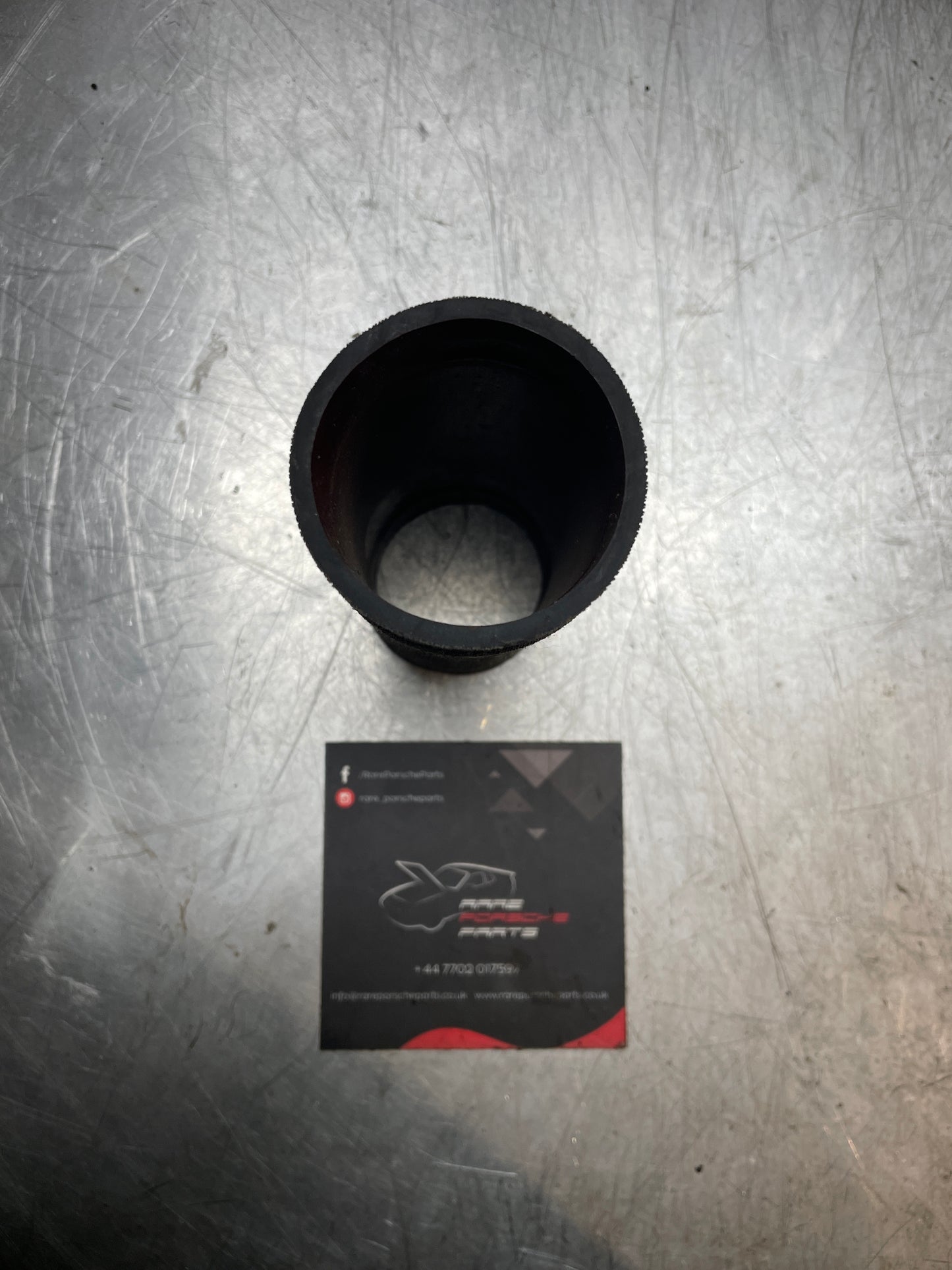 Tubo flessibile per bocchettone di rifornimento carburante Porsche 944 924 N90123501, usato