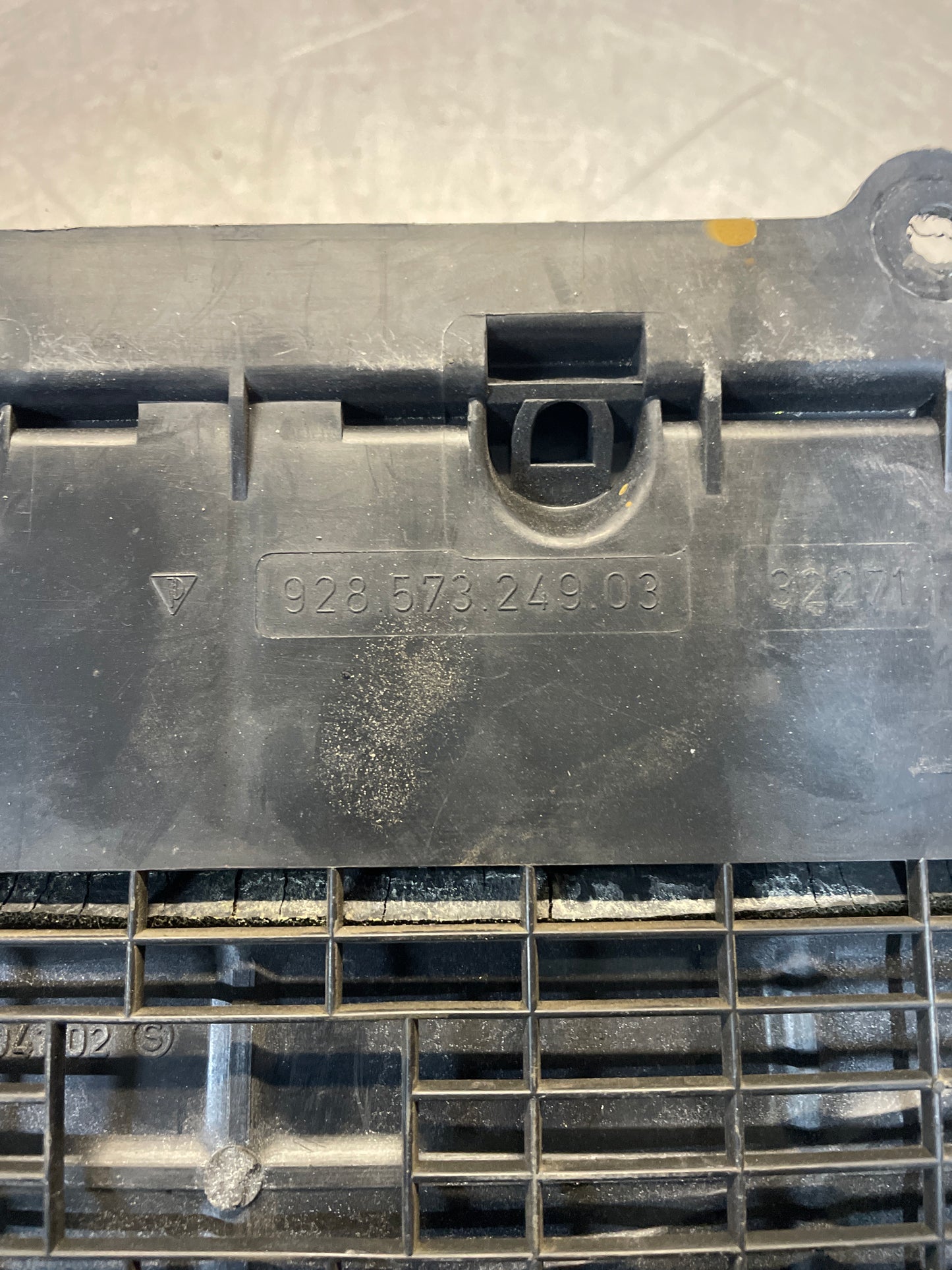 Porsche 928 under dash air flap Vent 92857324903, used