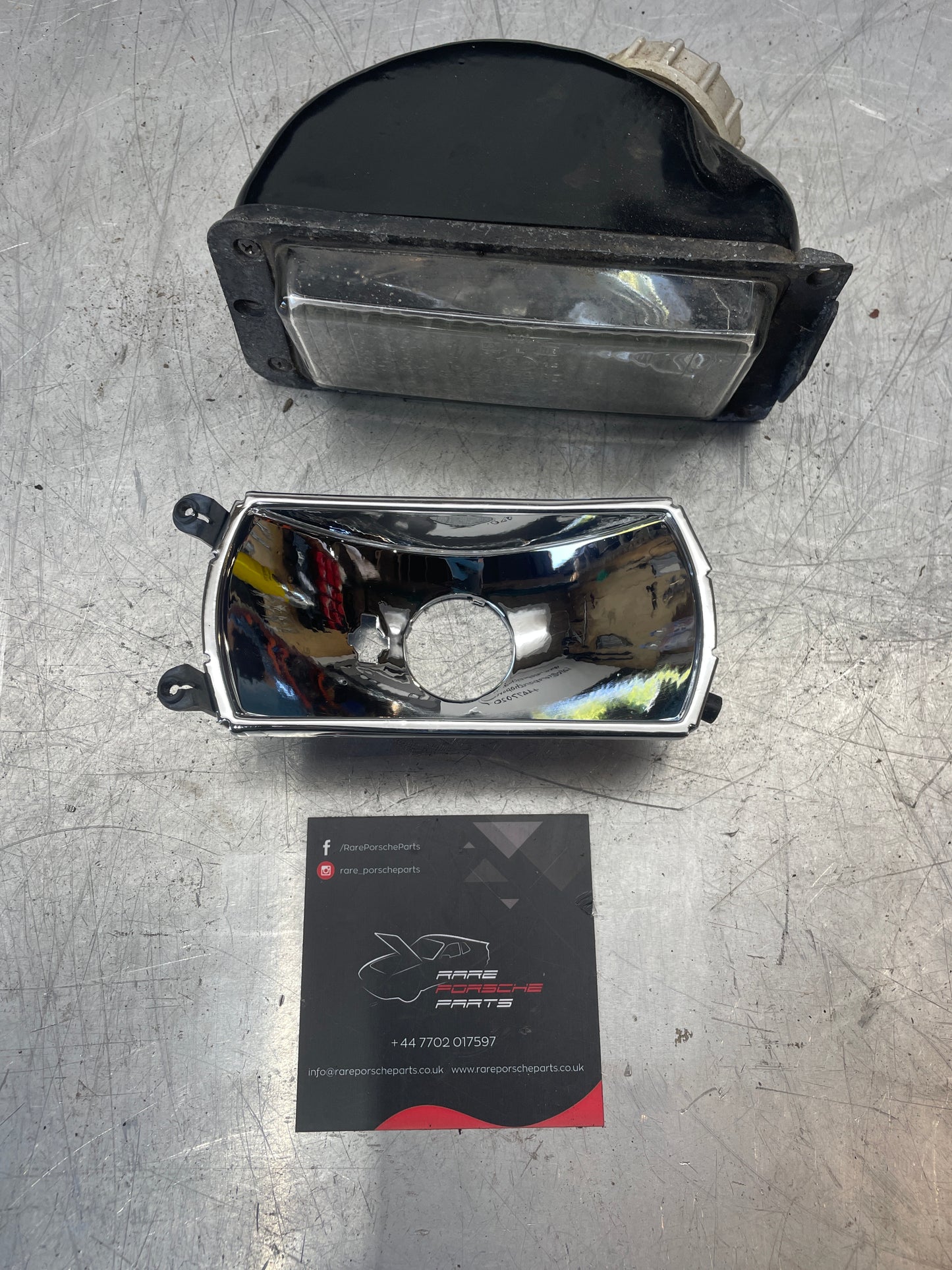 Porsche 924 Front left driving light, 477941751D