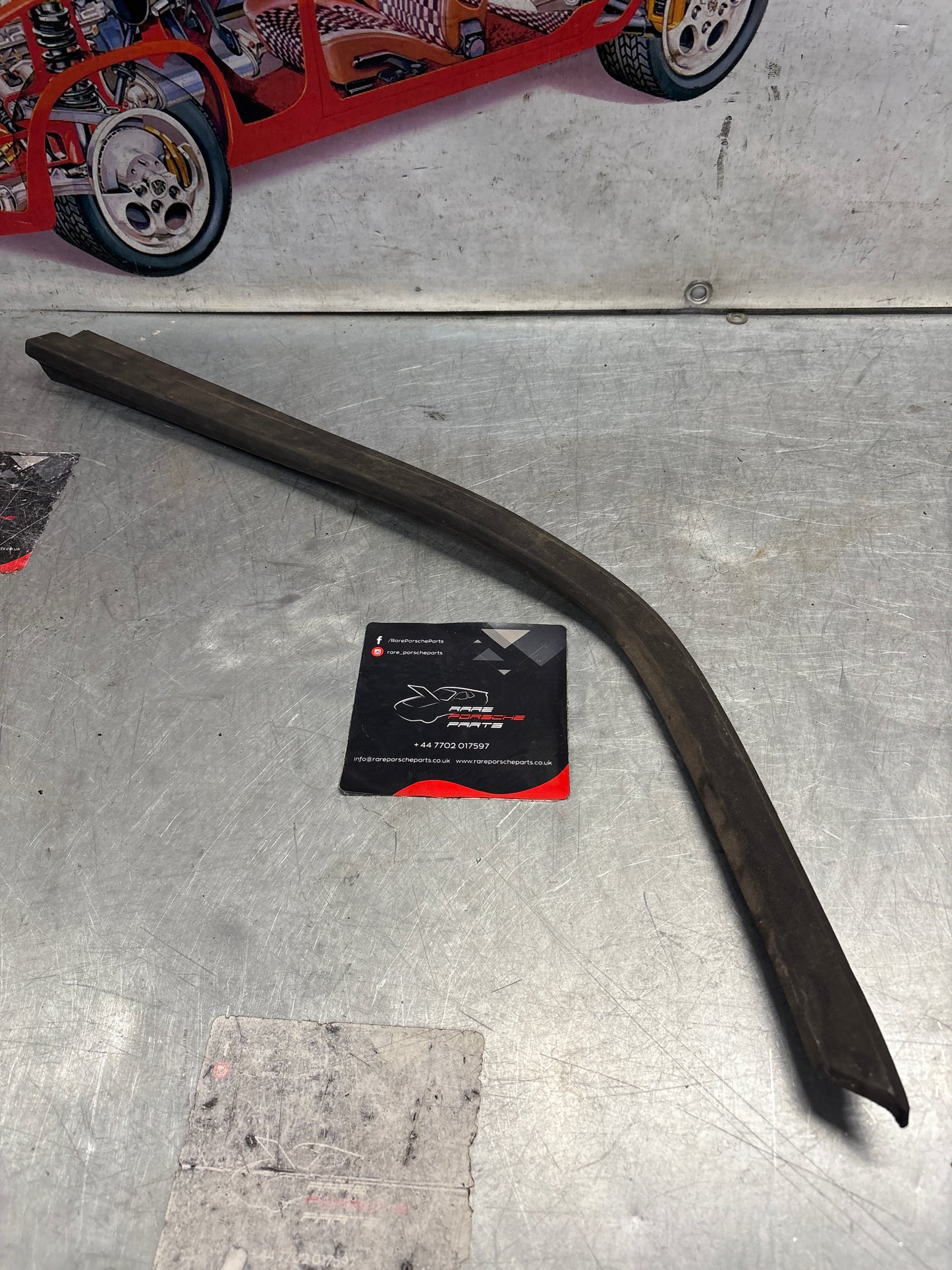 Porsche 944 rear left spoiler, used 93751255700