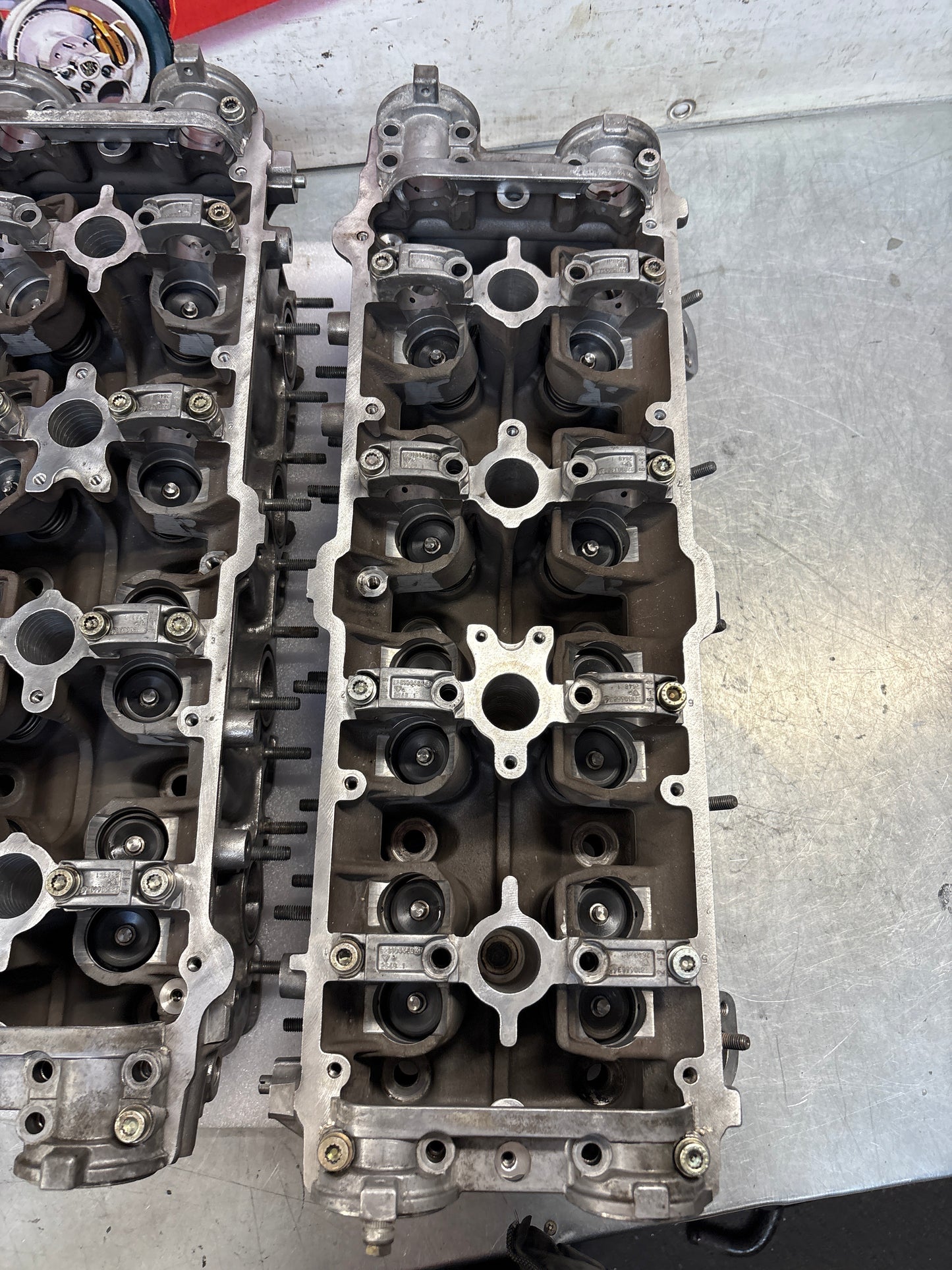 Porsche 928 S4 Pair of cylinder head, refurbished 9281044131R