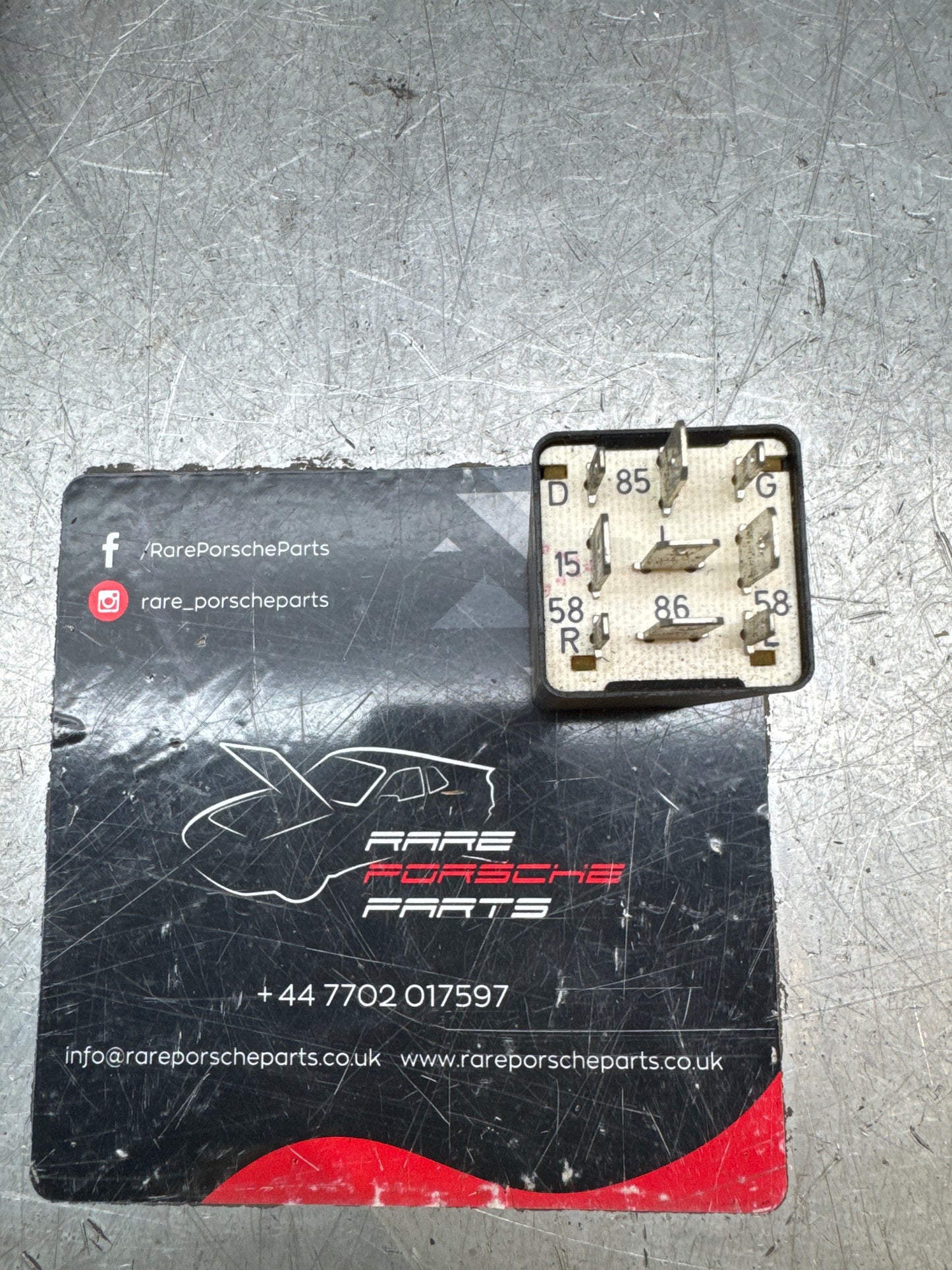 Relè temporizzatore avviso Porsche 928, usato 92861810203