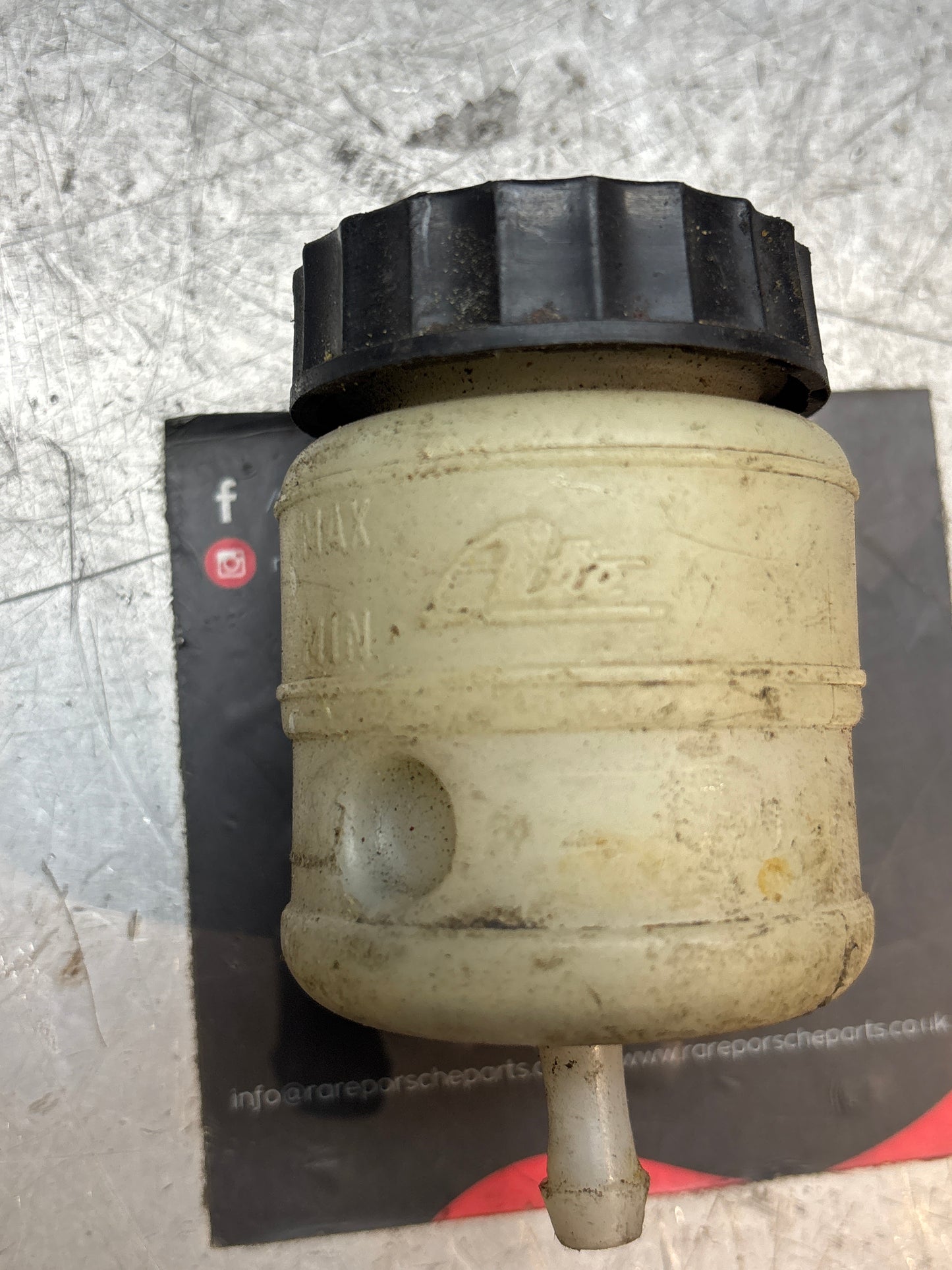 Porsche 924S / 944 clutch cylinder reservoir, used 944432210