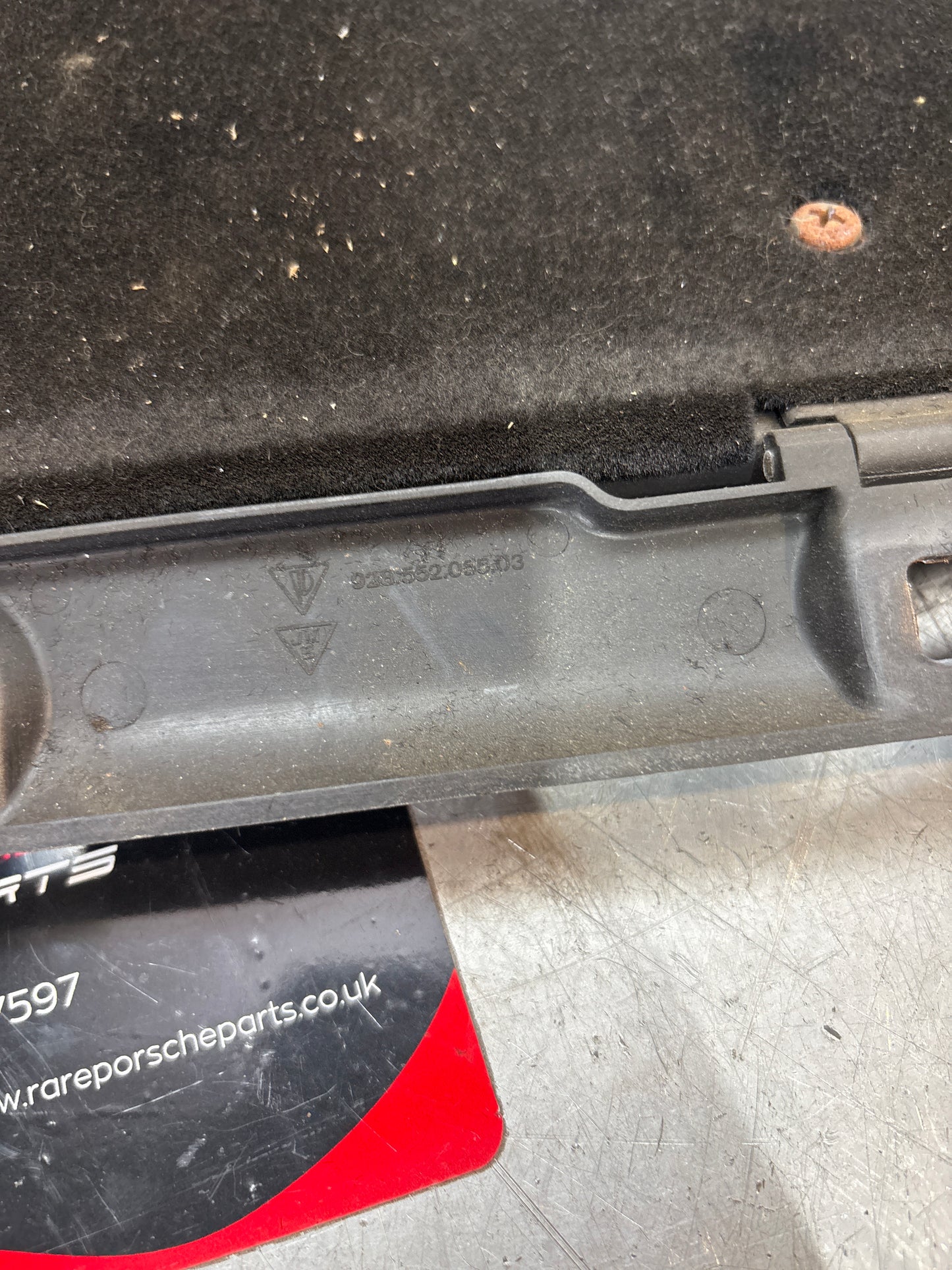 Porsche 944 85-92 glove box lid Black used