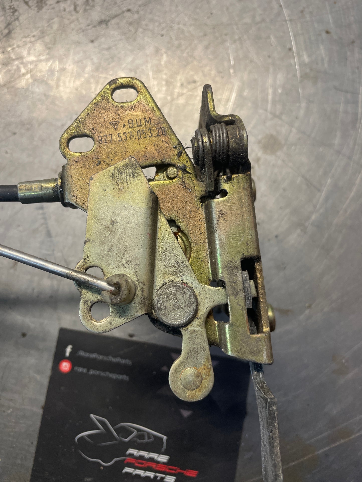 Porsche 924 944 RHD left hand door latch 92753705320 used