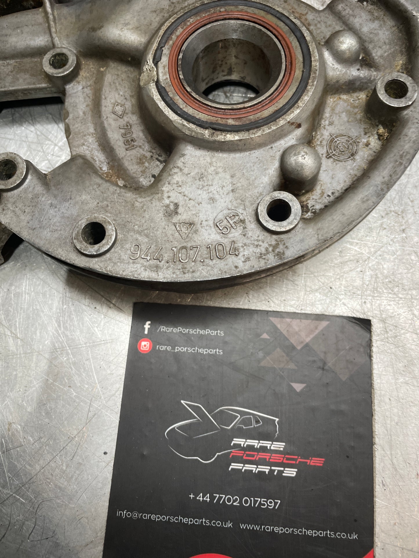 Porsche 944 oil pump assembly, used 9441071045R