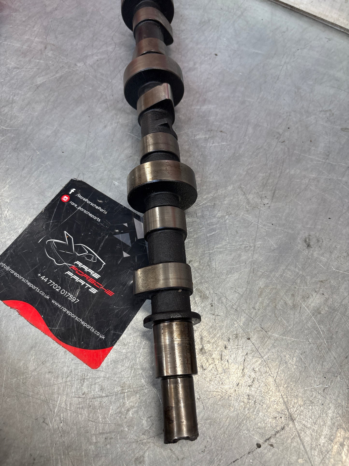 Porsche 928 cam shaft, used, for spares or repair 9281051553R