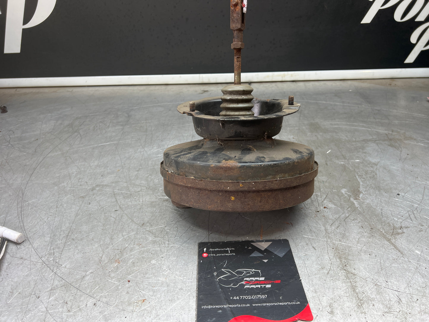 Porsche 944 brake booster, used 94435502502