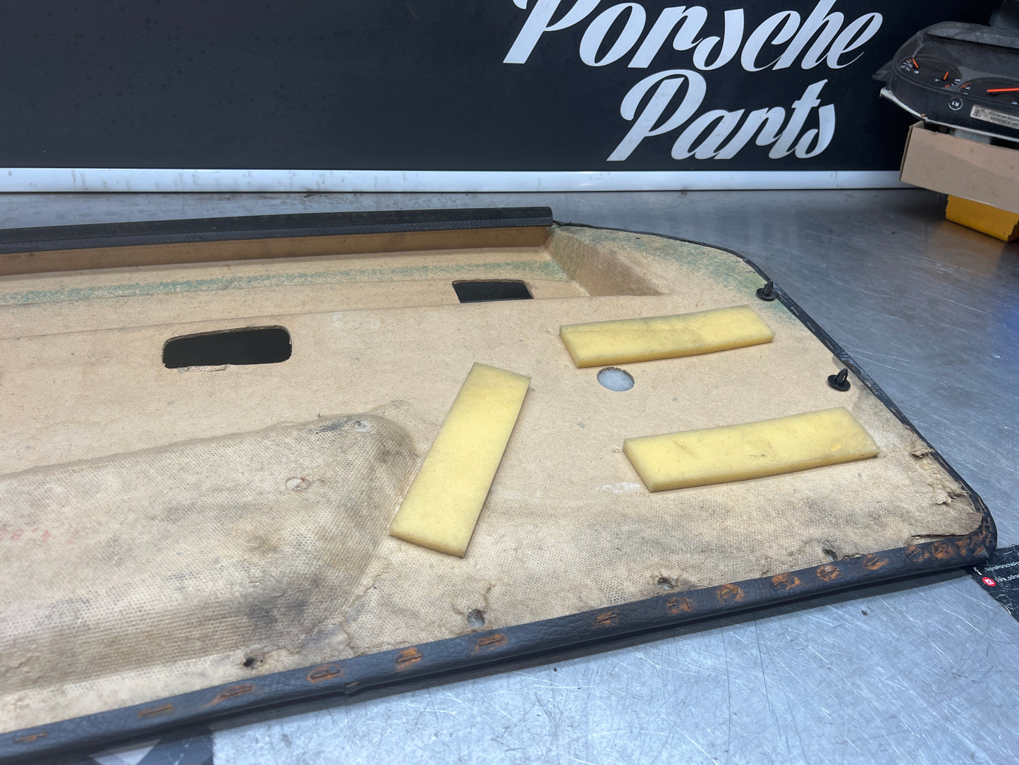 Porsche 924/944 early Porsche scripted door card used good condition right side, Rhd, 478867012