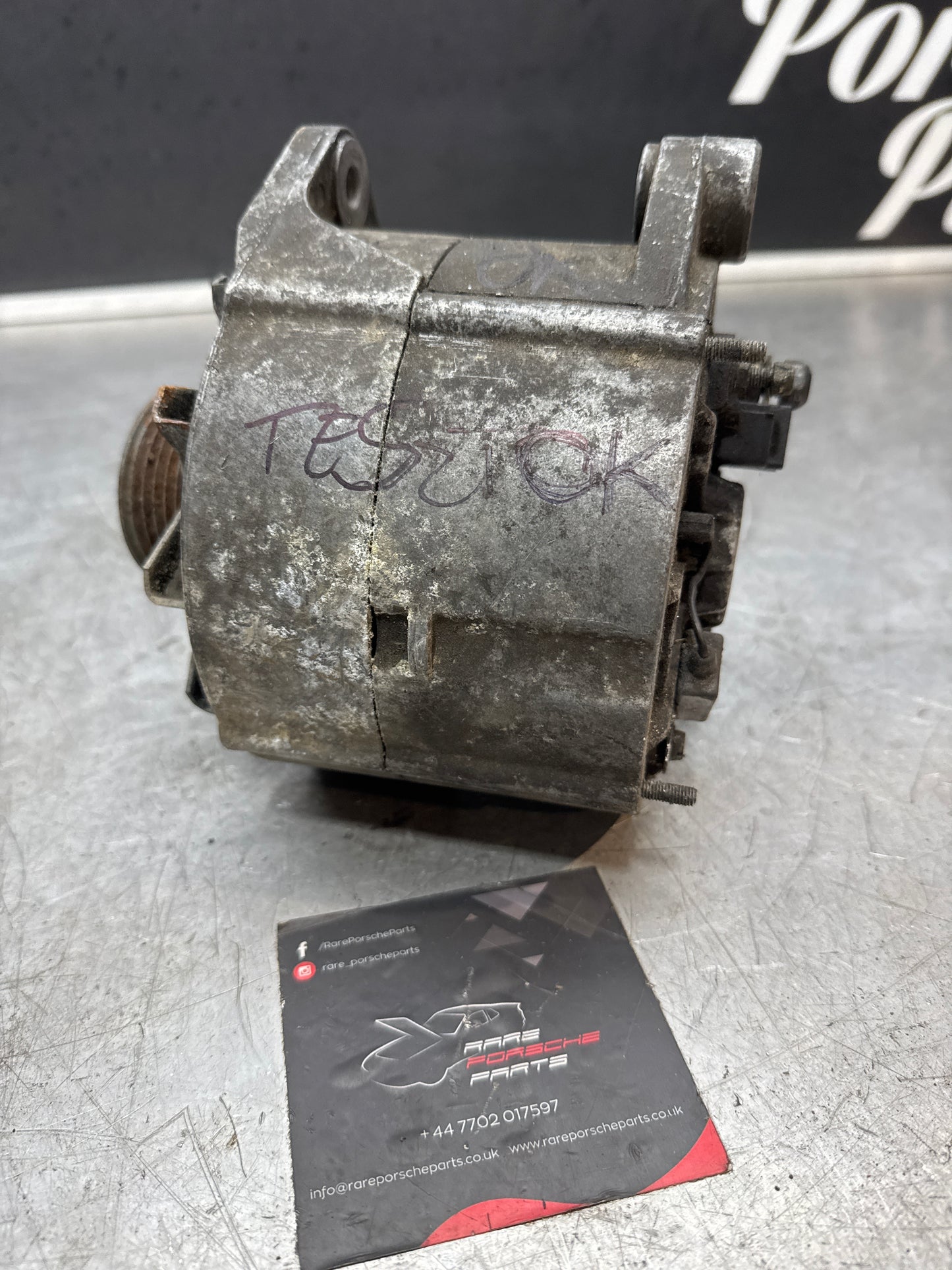 Porsche 944 alternator 1986- 94460301901 / 0120468004, used