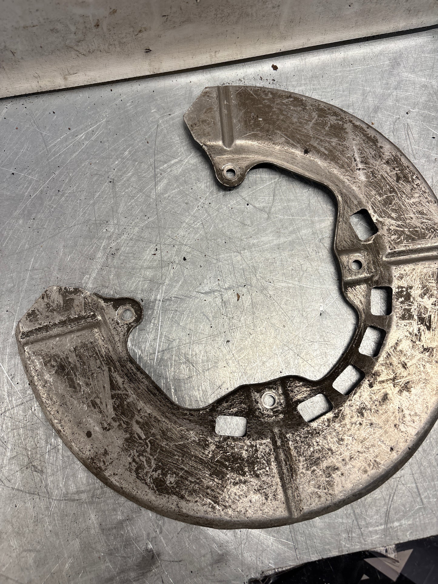 Porsche 944 / 911 rear disc backing plate 95135280100 / 96435280101