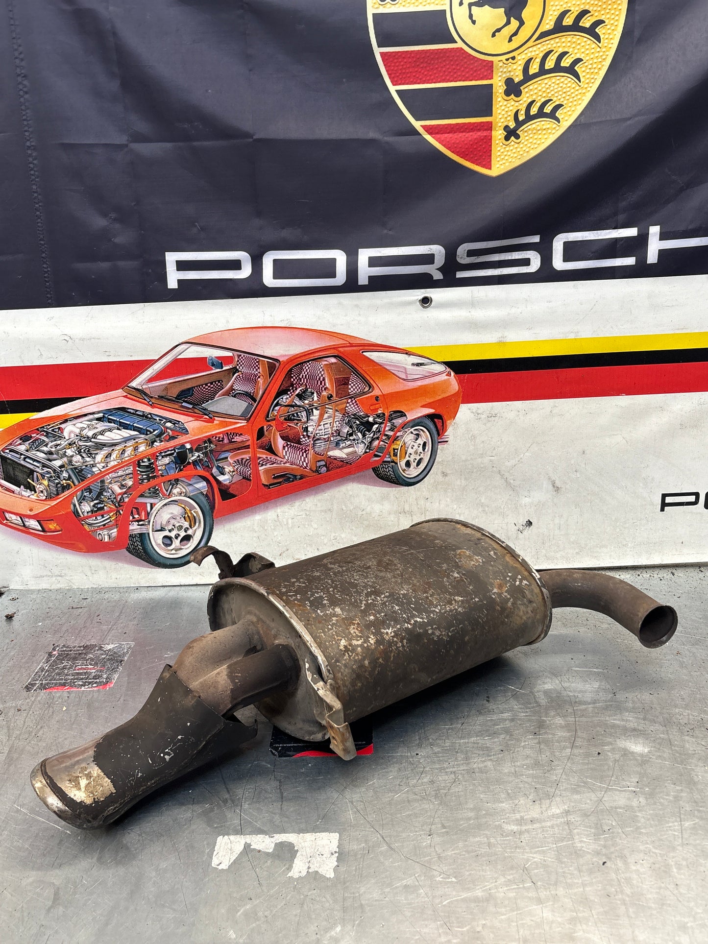 Porsche 928 rear exhaust box, used 92811109701