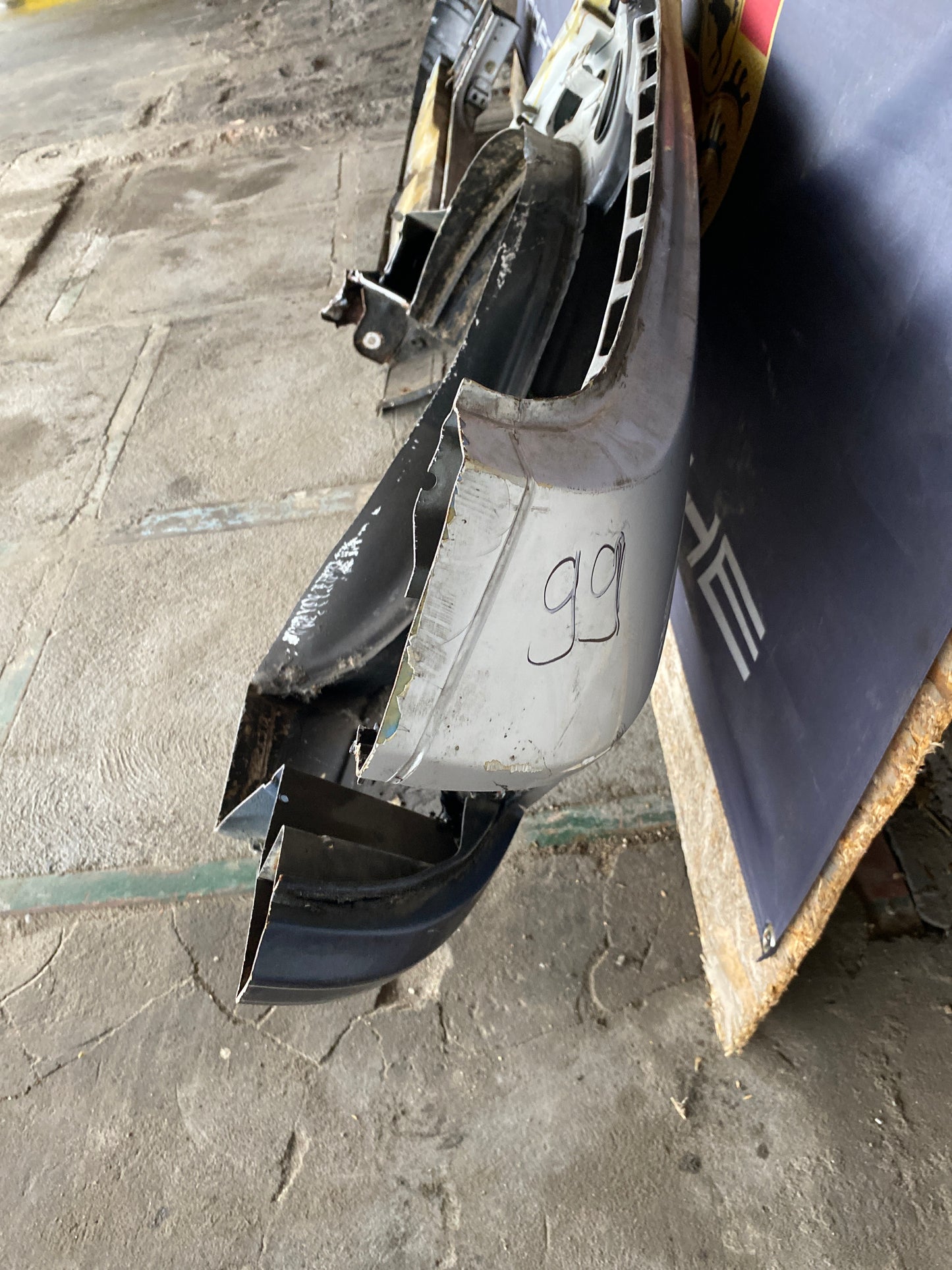 Porsche 944 Right side cut, rear fender with sill 94450390403, 94450361200