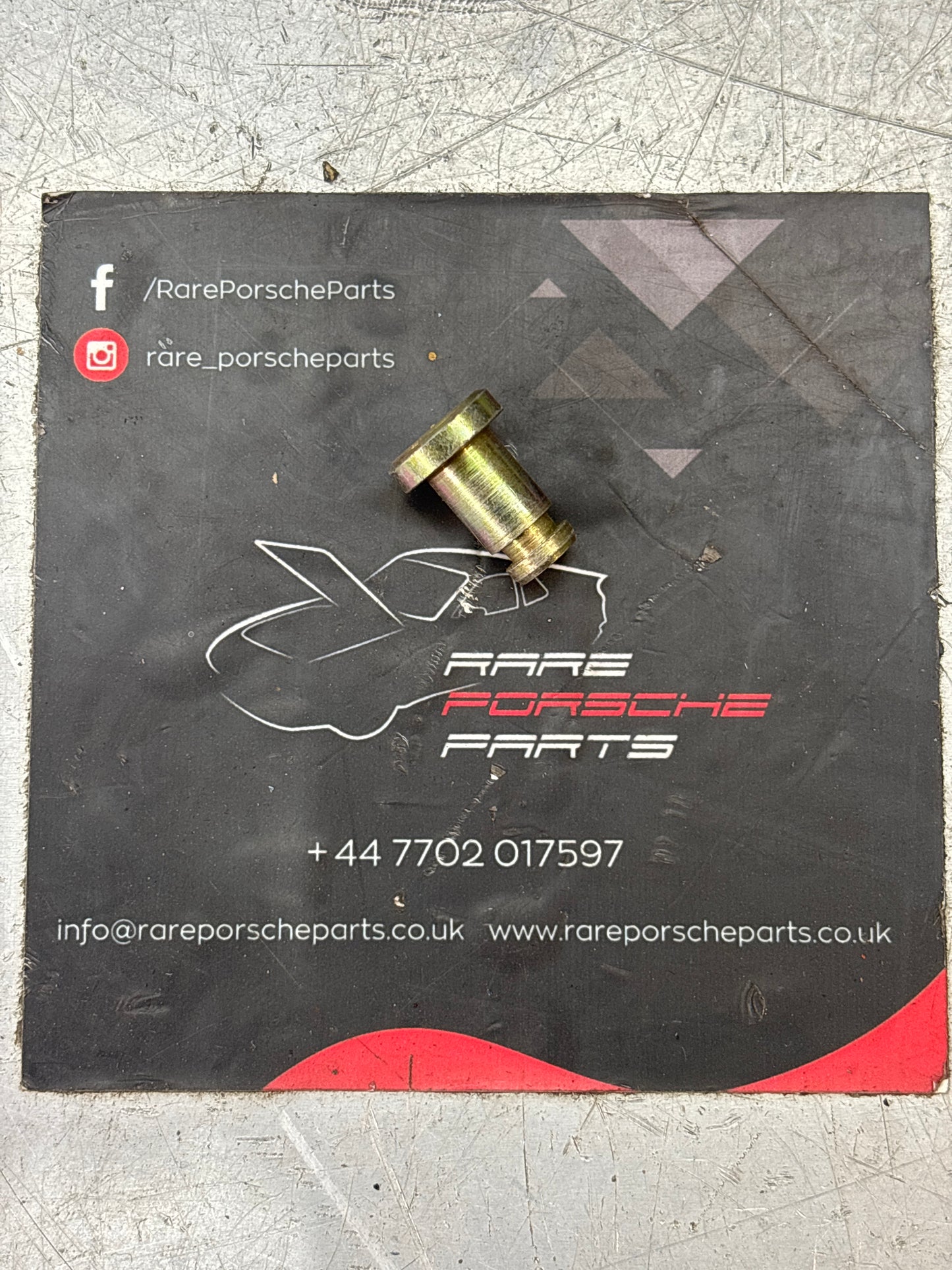 Clip di fissaggio perno freno a mano a 4 prigionieri Porsche 924 2.0. 211 609 601 ((Rif LB17)