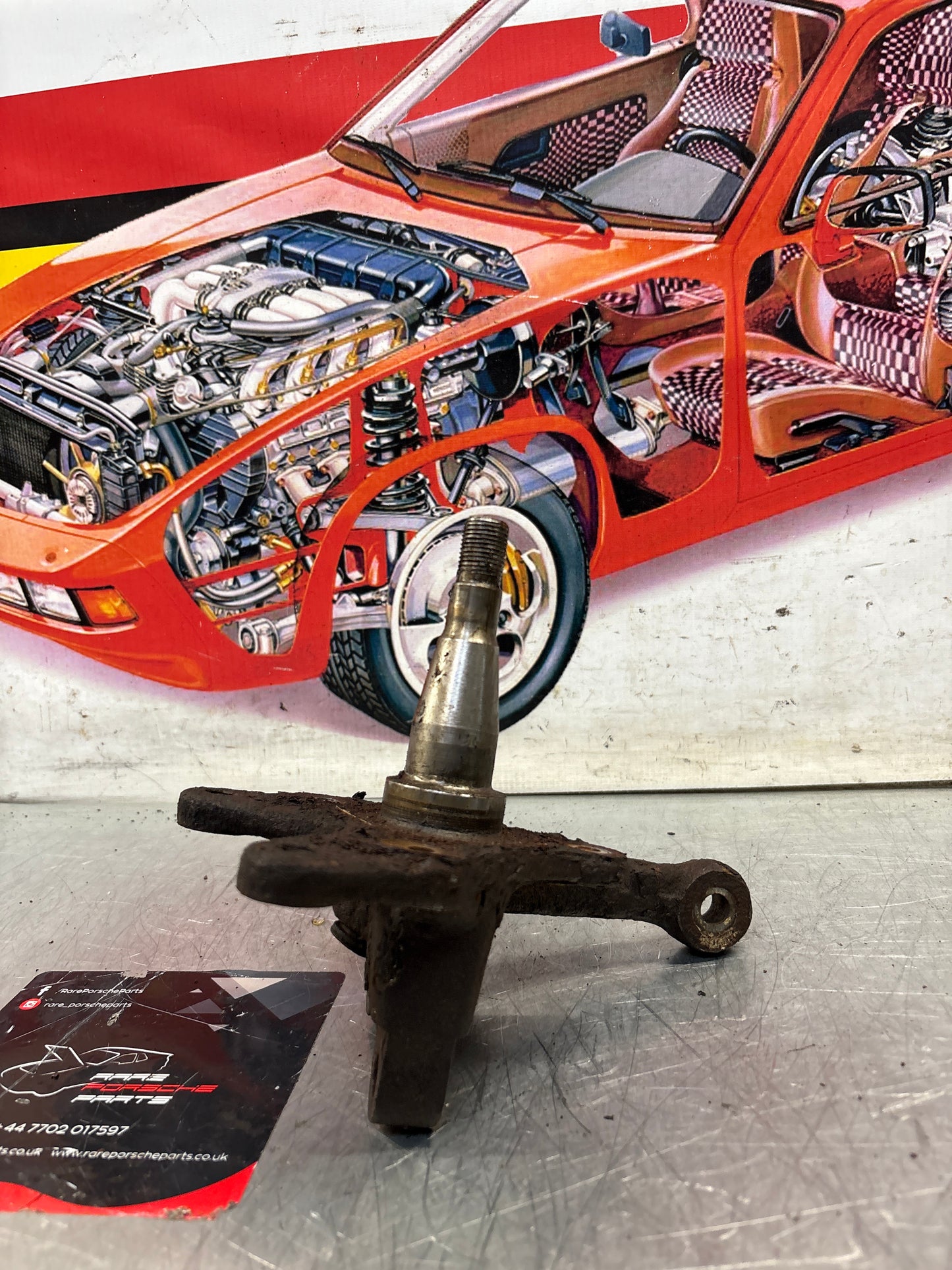 Porsche 924 76-78 Front left Spindle, knuckle, 477407311G, used