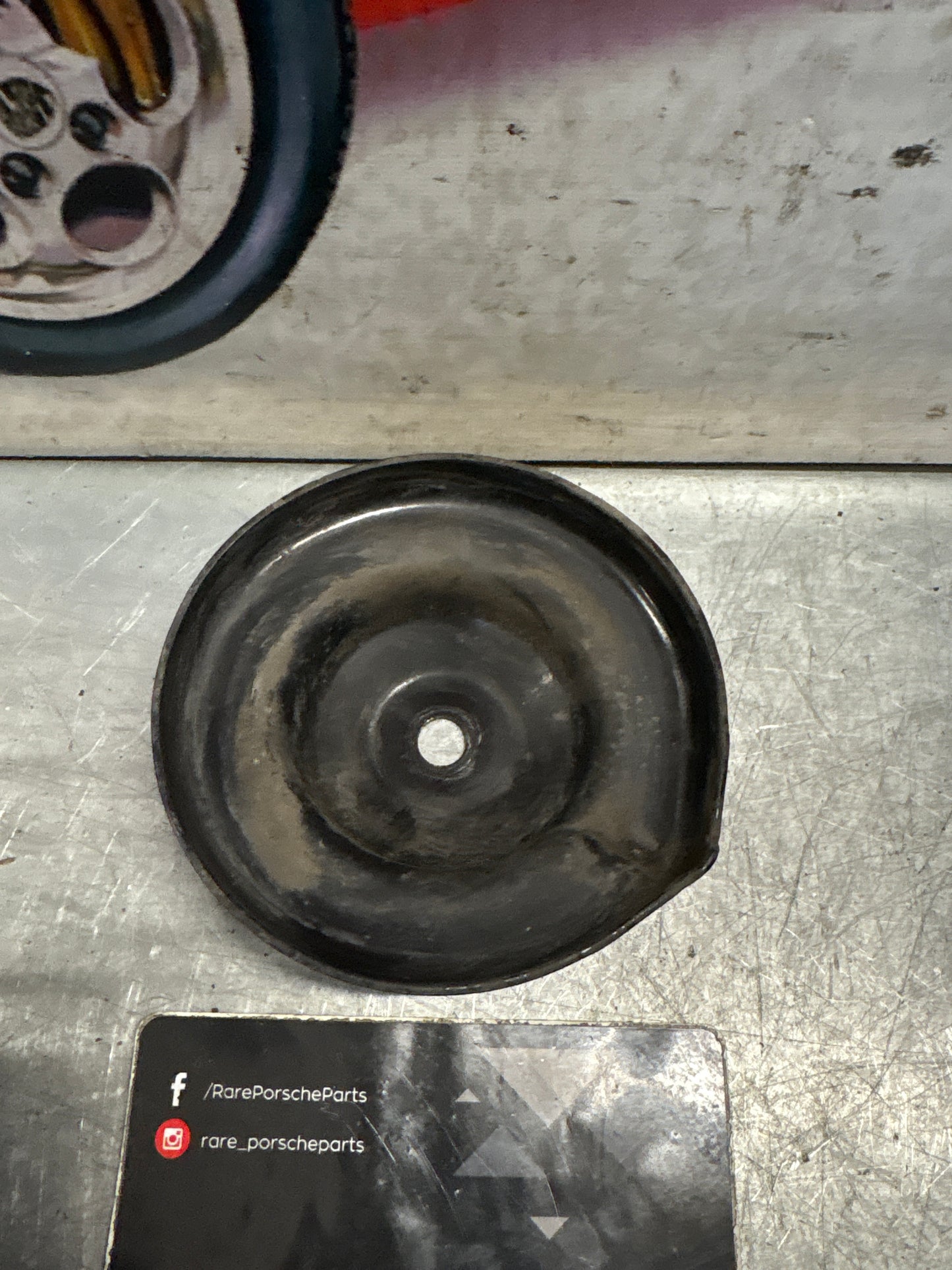 Porsche 928 suspension flange bearing, used 92833352208