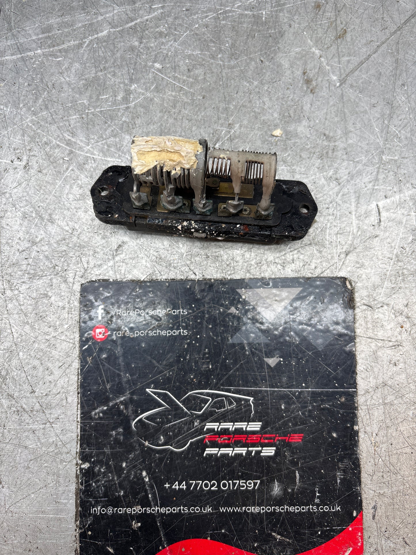 Porsche 944 968 heater motor resistor. 94461610500 used, tested
