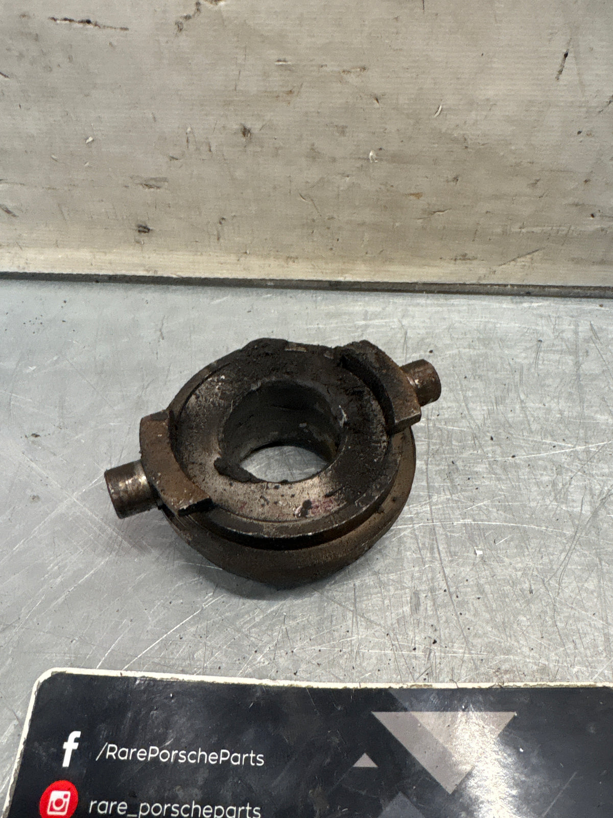 Porsche 914 clutch release bearing, used 90111608111