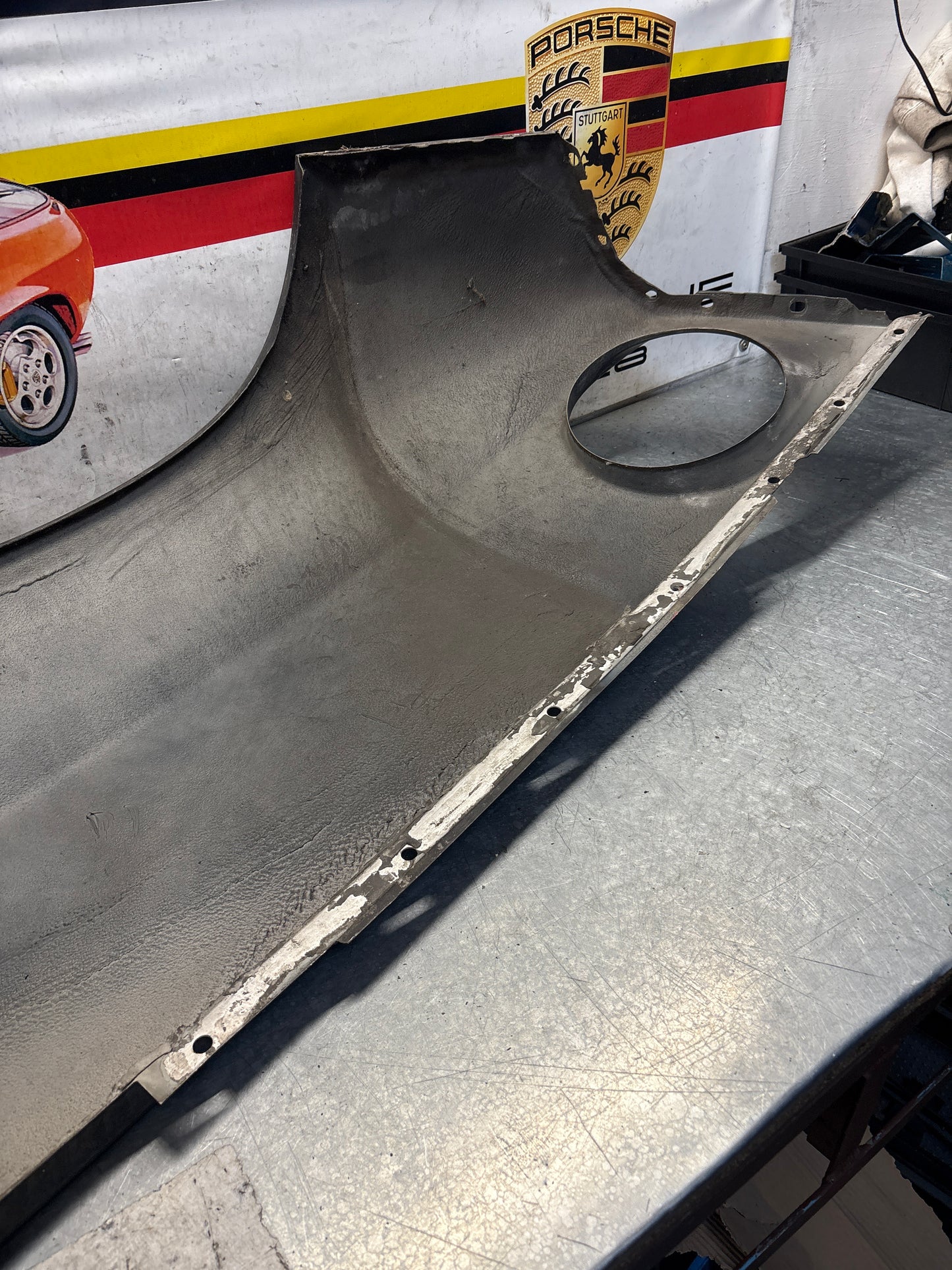 Porsche 928 S4 GT front right wing, used, 92850301211