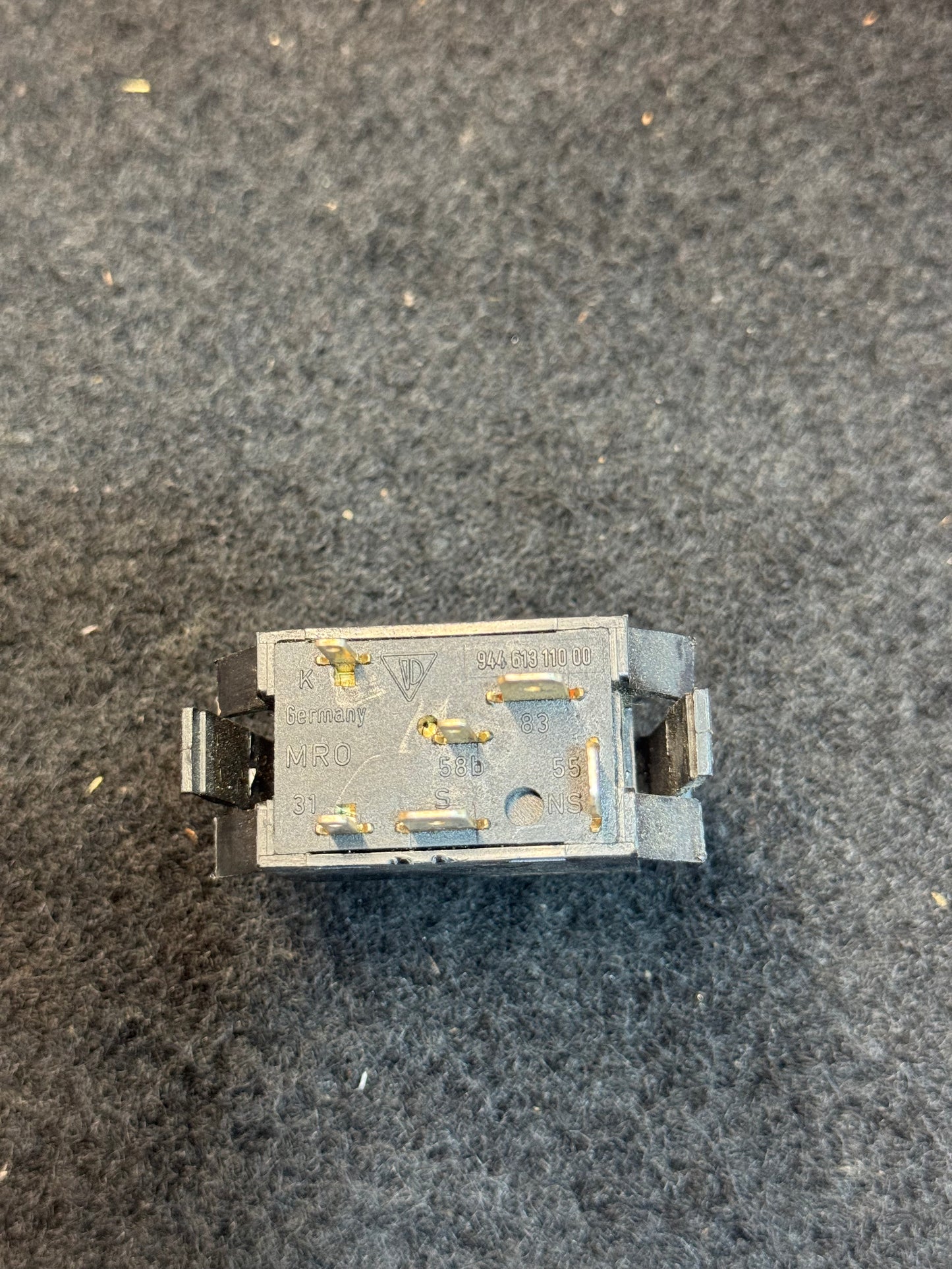 Porsche Early 924 rear fog light switch 94461311000 Used