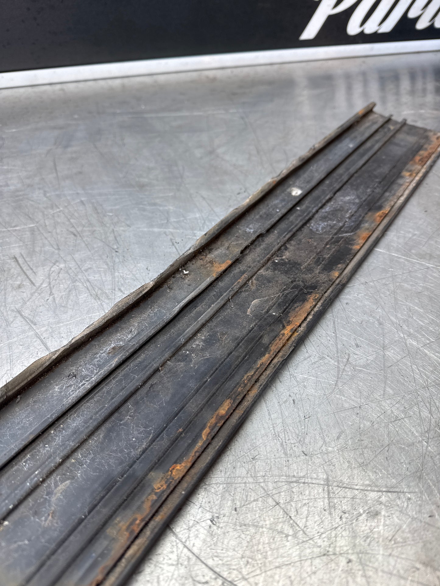 Porsche 924 Turbo Sill Trim, cover left Used