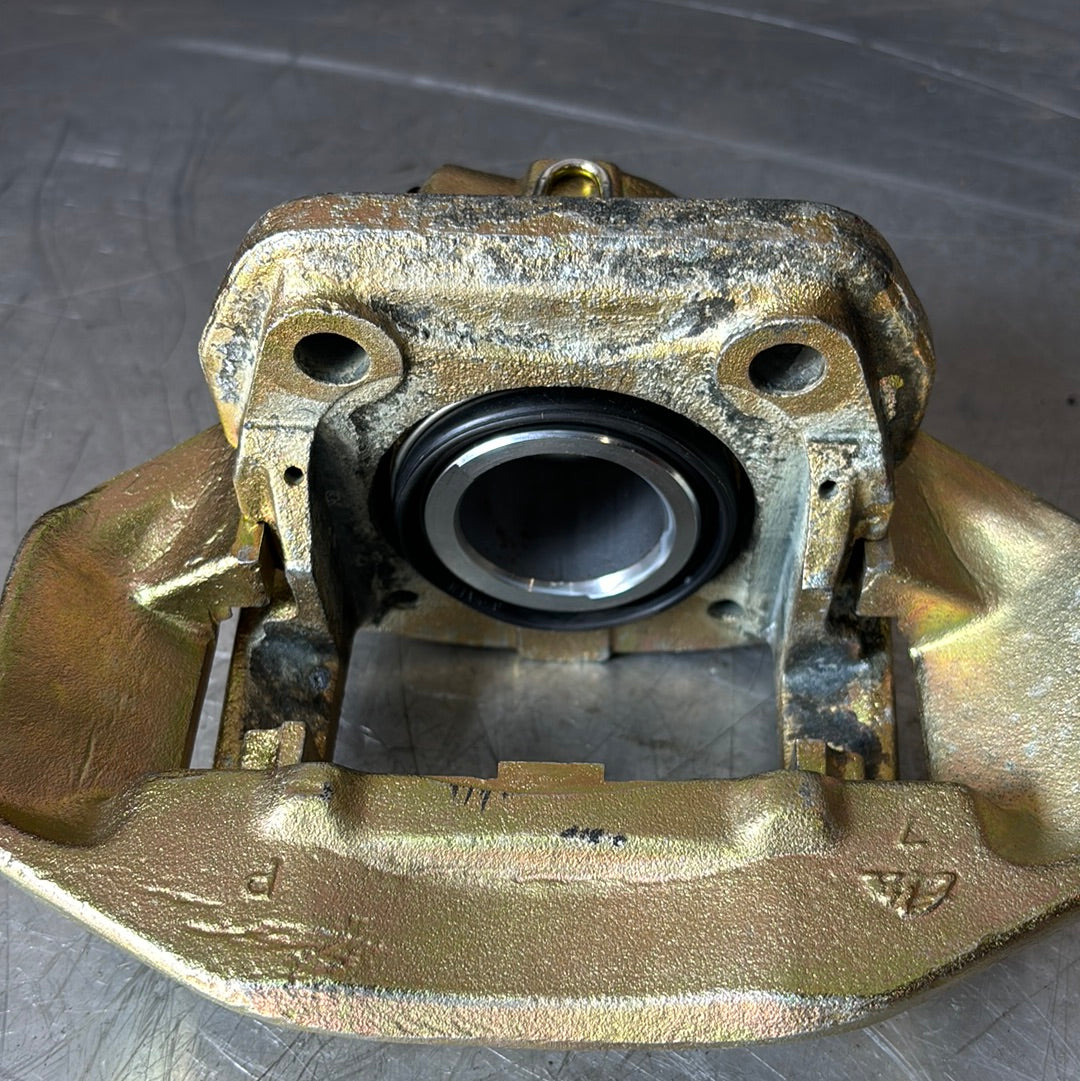 Porsche 924 Turbo 924S, 944 2.5 and 2.7 front right brake caliper, refurbished 94435142300 (exchange)