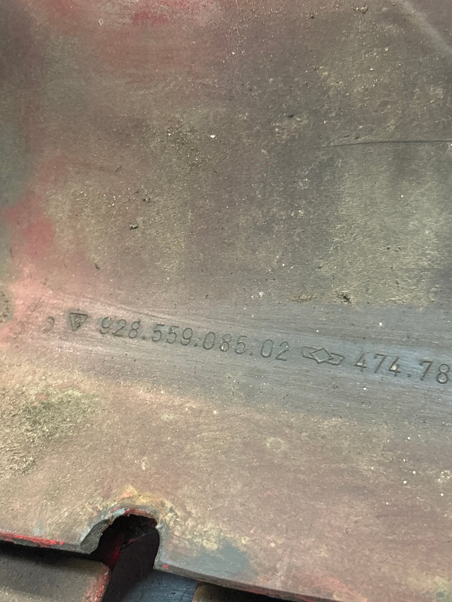 Porsche 928 S4 left sill cover, used 92855908502
