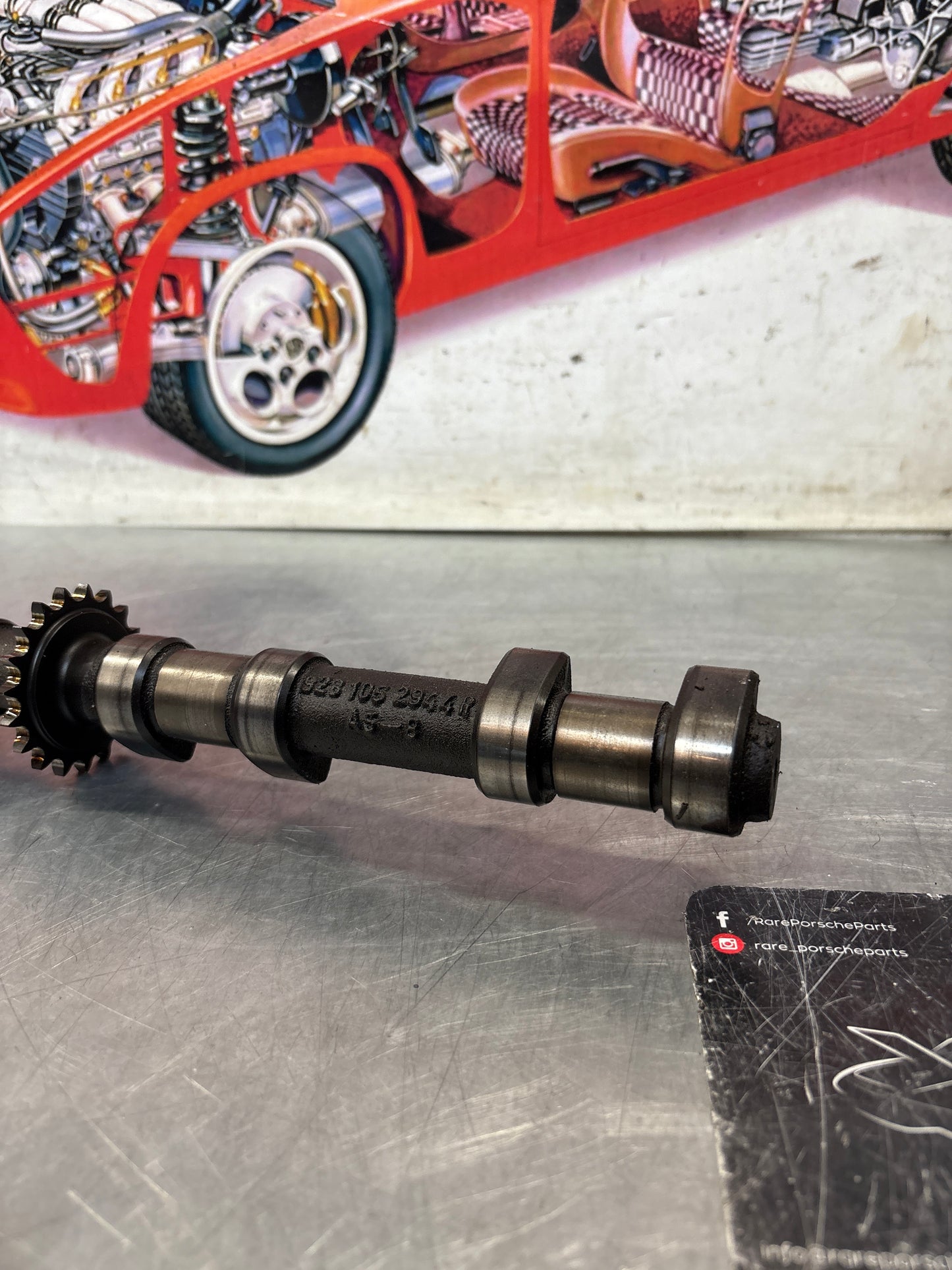 Porsche 928 S3 M28.45/46 engine Camshaft, exhaust side, cylinder 5-8, used 9281052944R / 92810529407