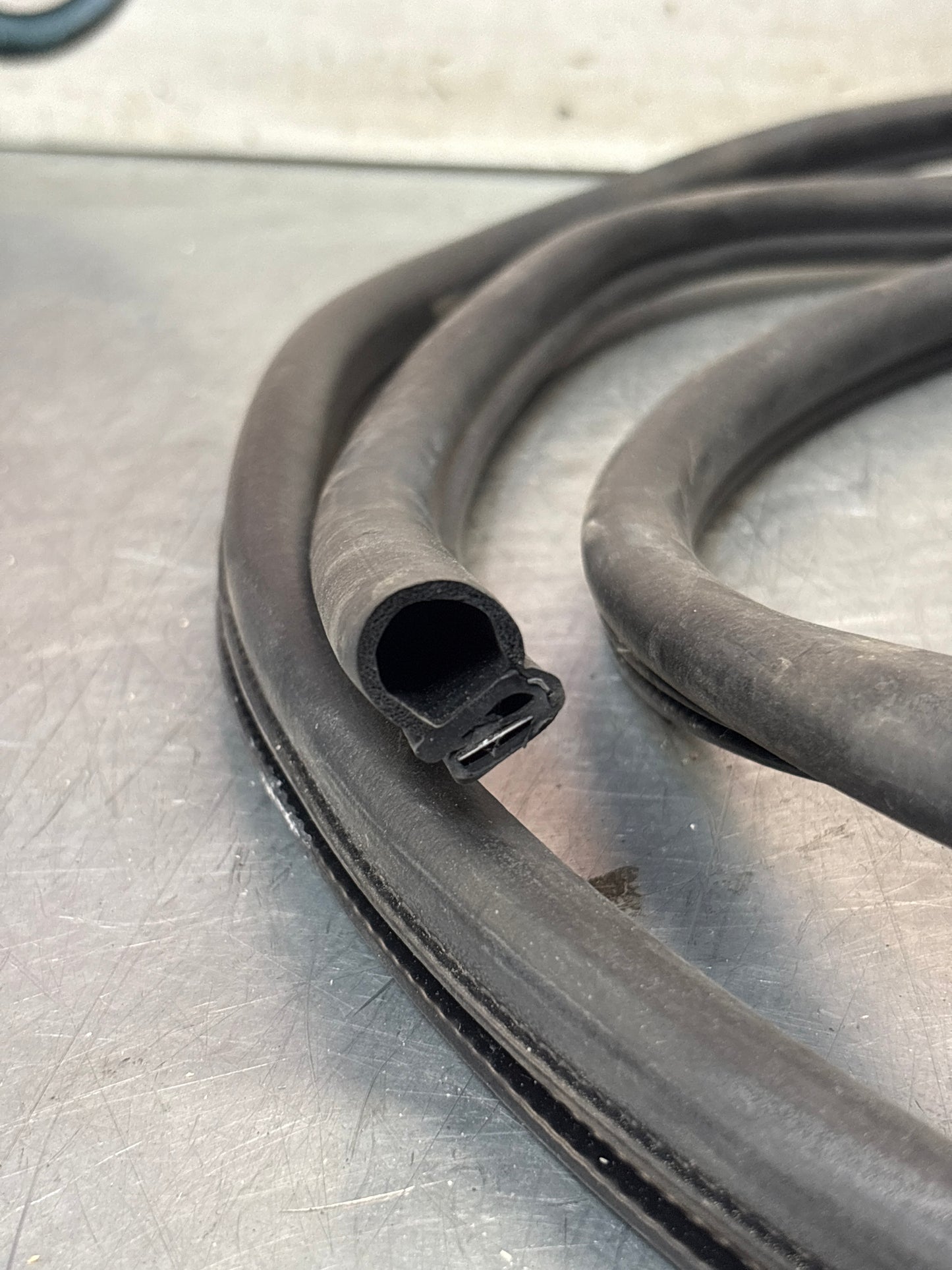 Porsche 944 boot seal rubber 94451204300 ,used