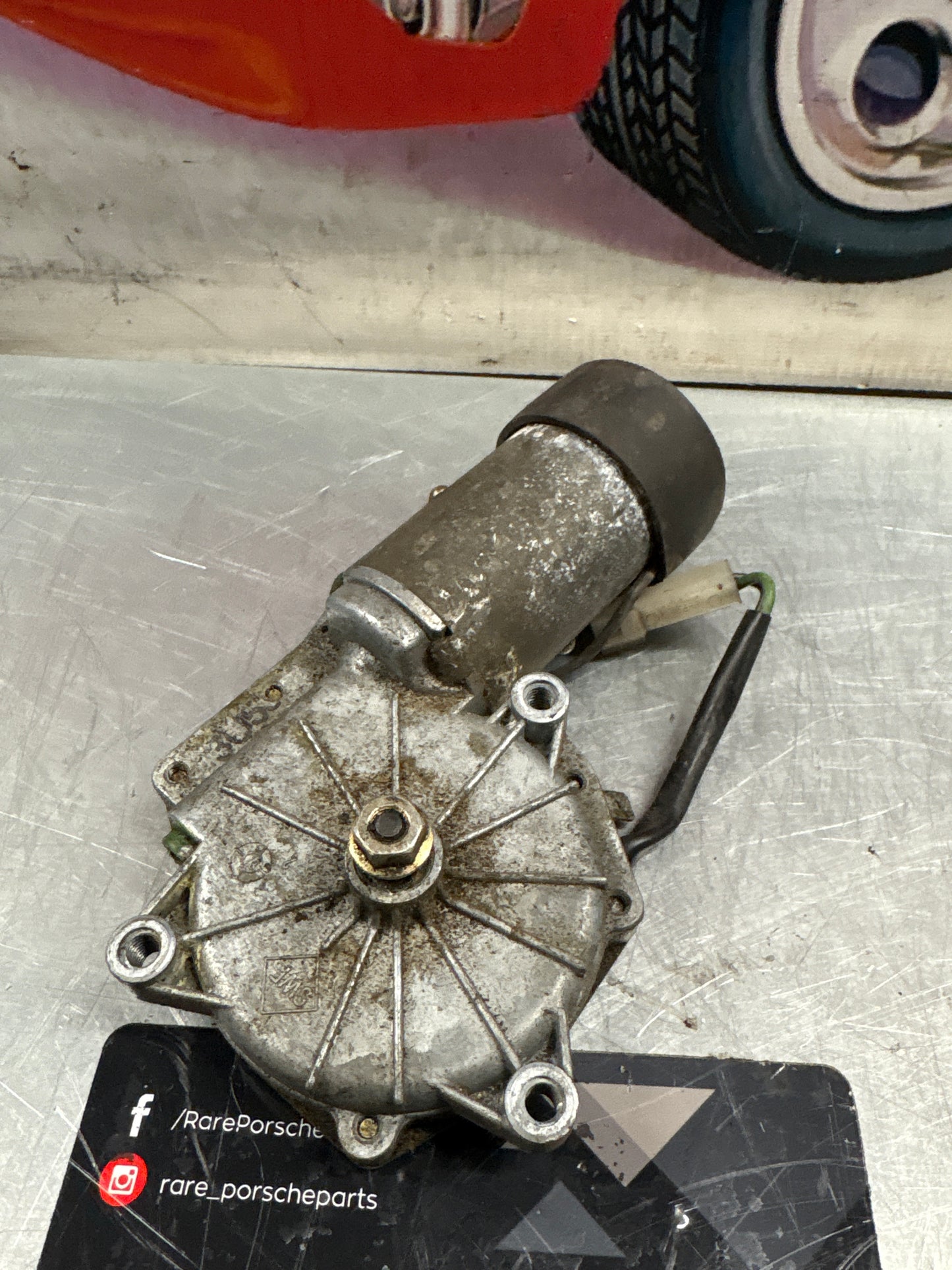 Porsche 928 rear windshield wiper motor 92862840302