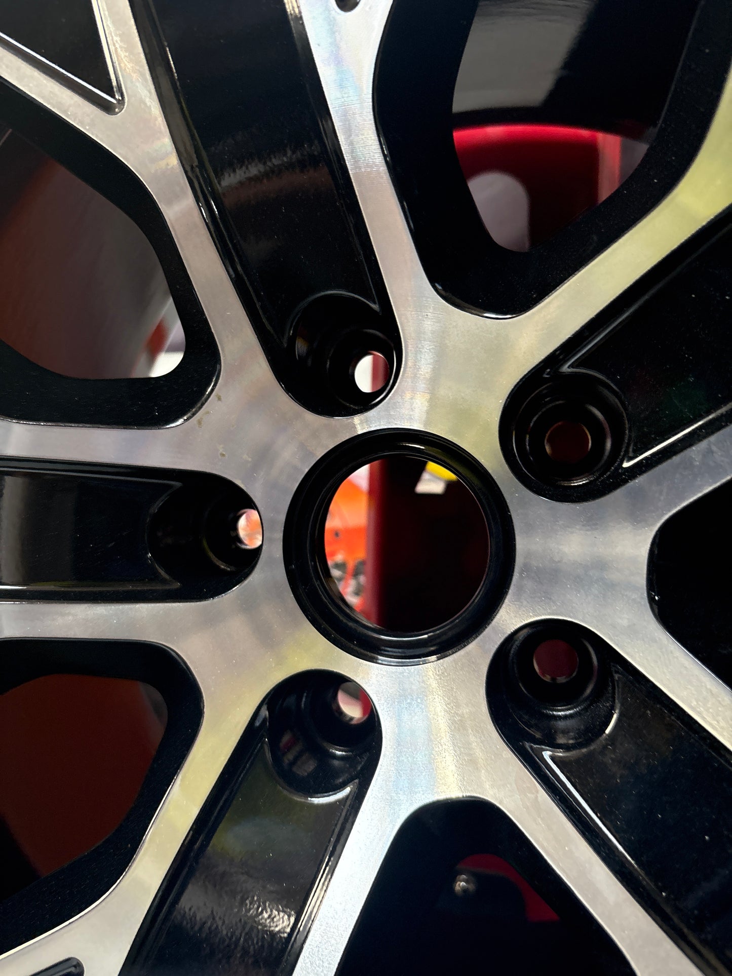 Ruota Porsche Taycan Turbo Aero cerchio 20" 9J1601025K, usata, in ottime condizioni