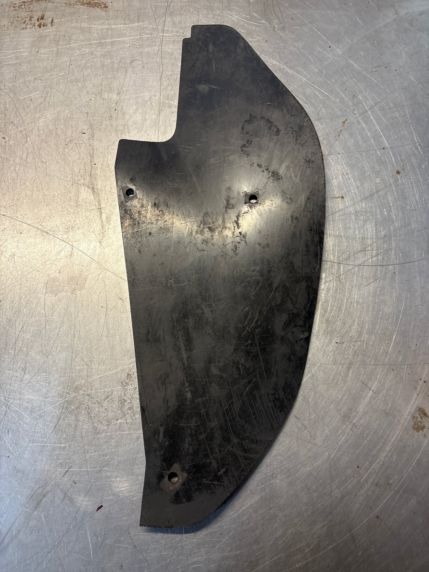 Porsche 928 rear right fender seal, used 92850431603