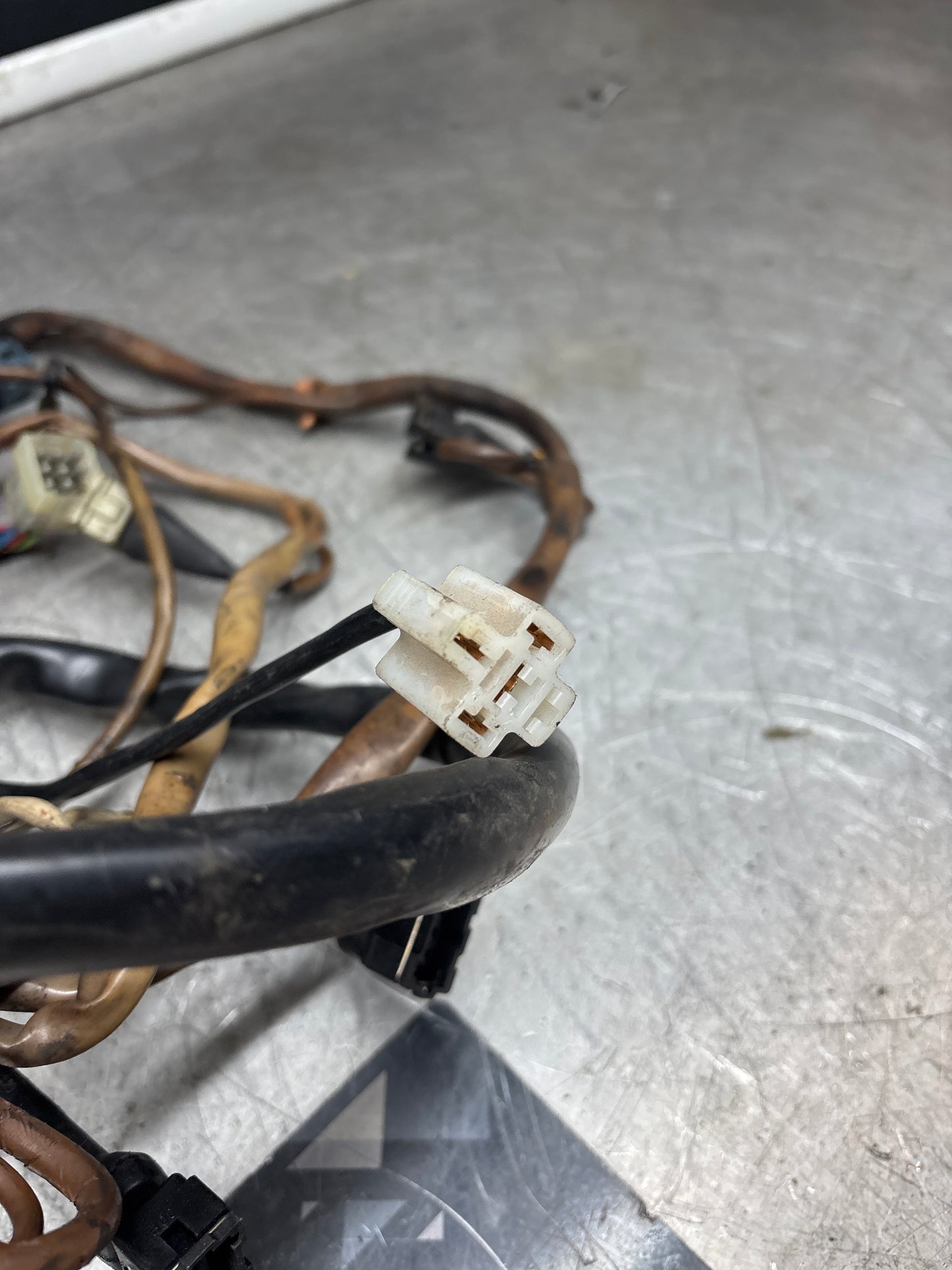 Porsche 944 engine loom/ harness wiring for 2.5 M44/01 94461200206 used with relay block
