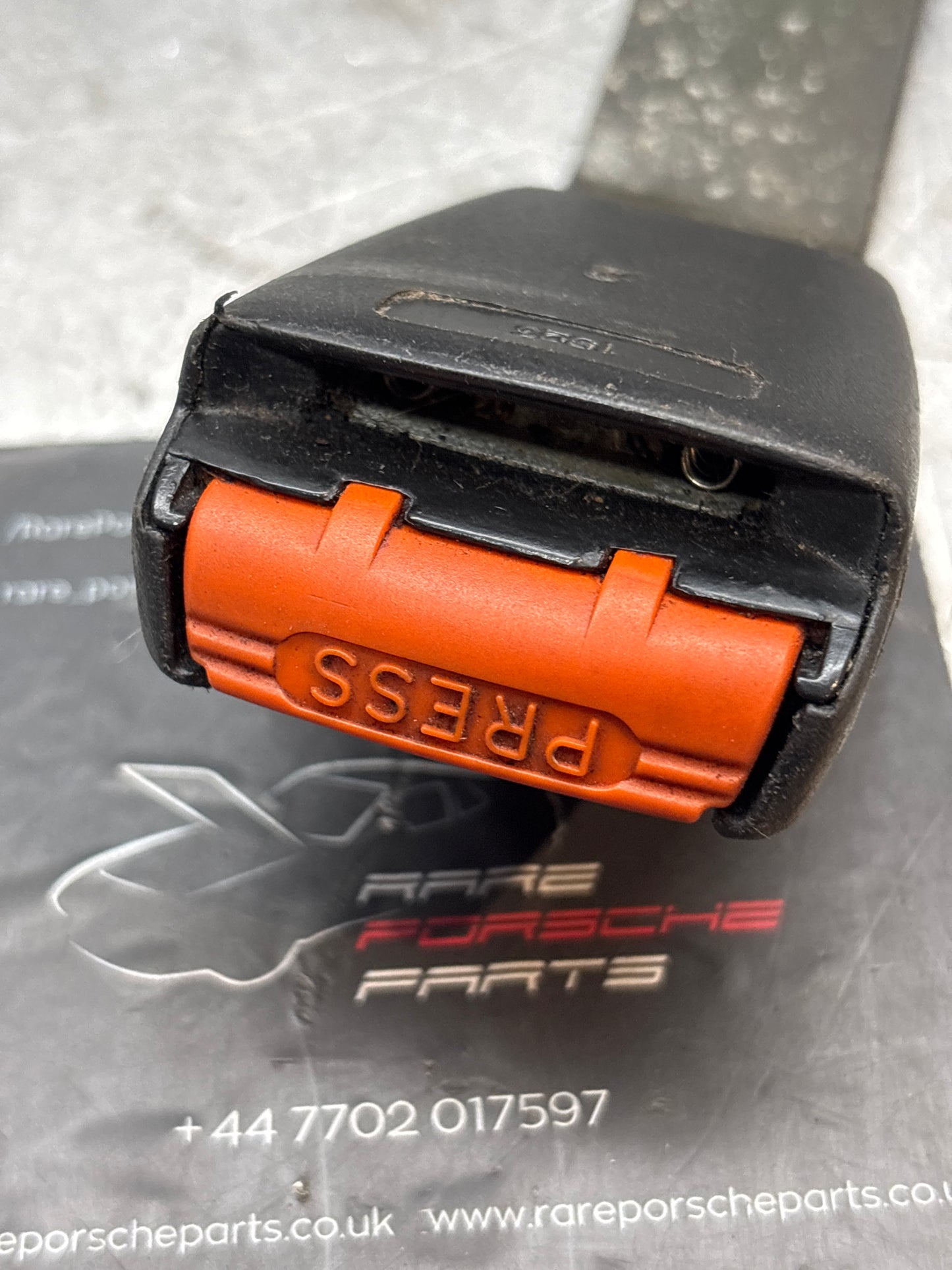 Porsche 928 Gurtschloss, gebraucht 92880308202