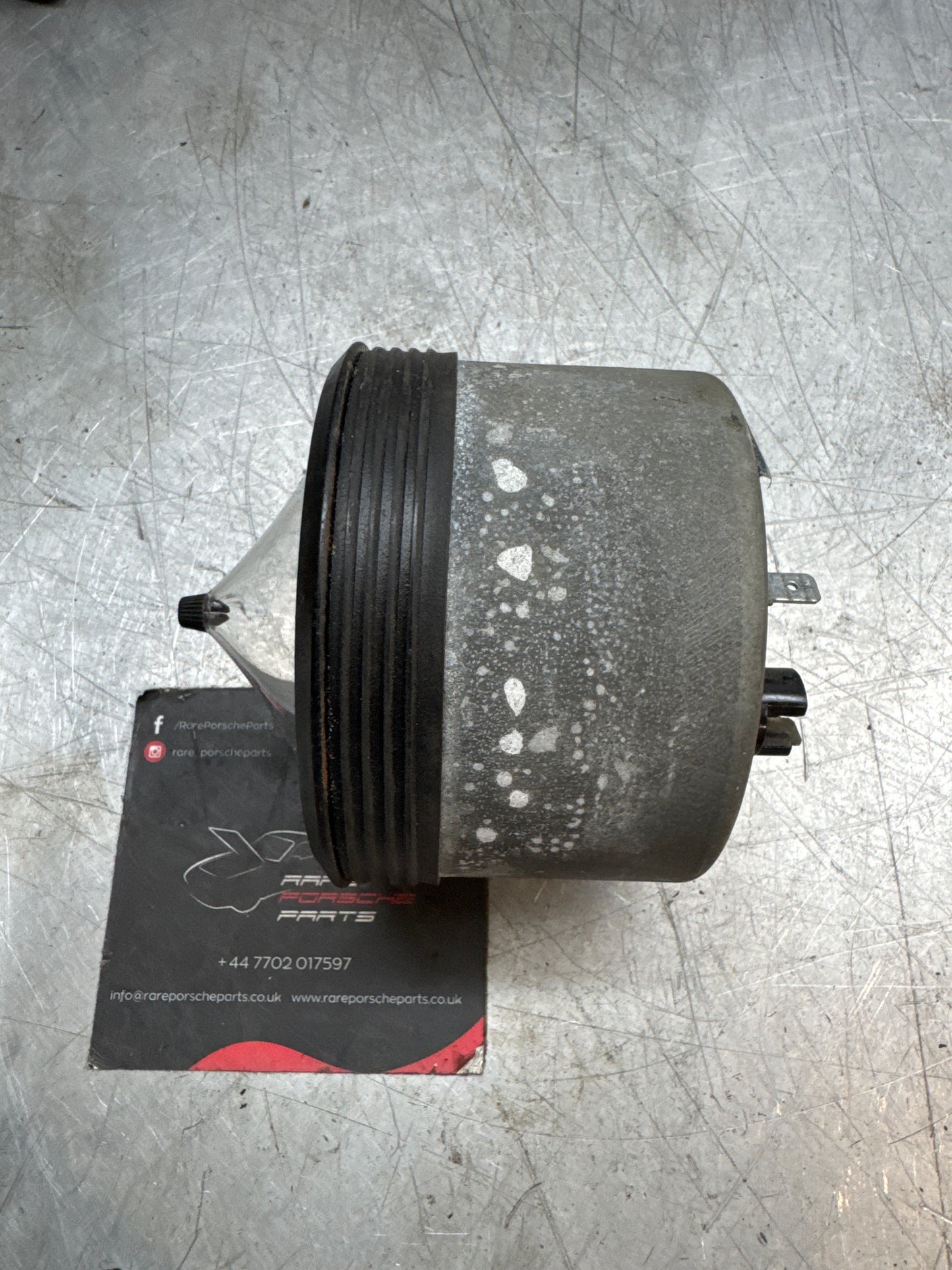 Porsche 924 MPH Speedometer showing 60283 , 477 957 031 L 477957031 used