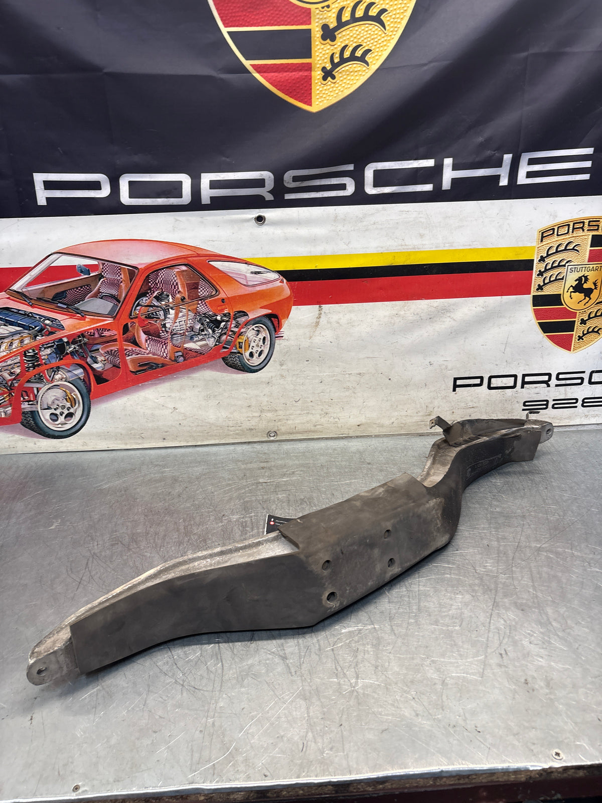 Porsche 968 transmission carrier, used 94437502406