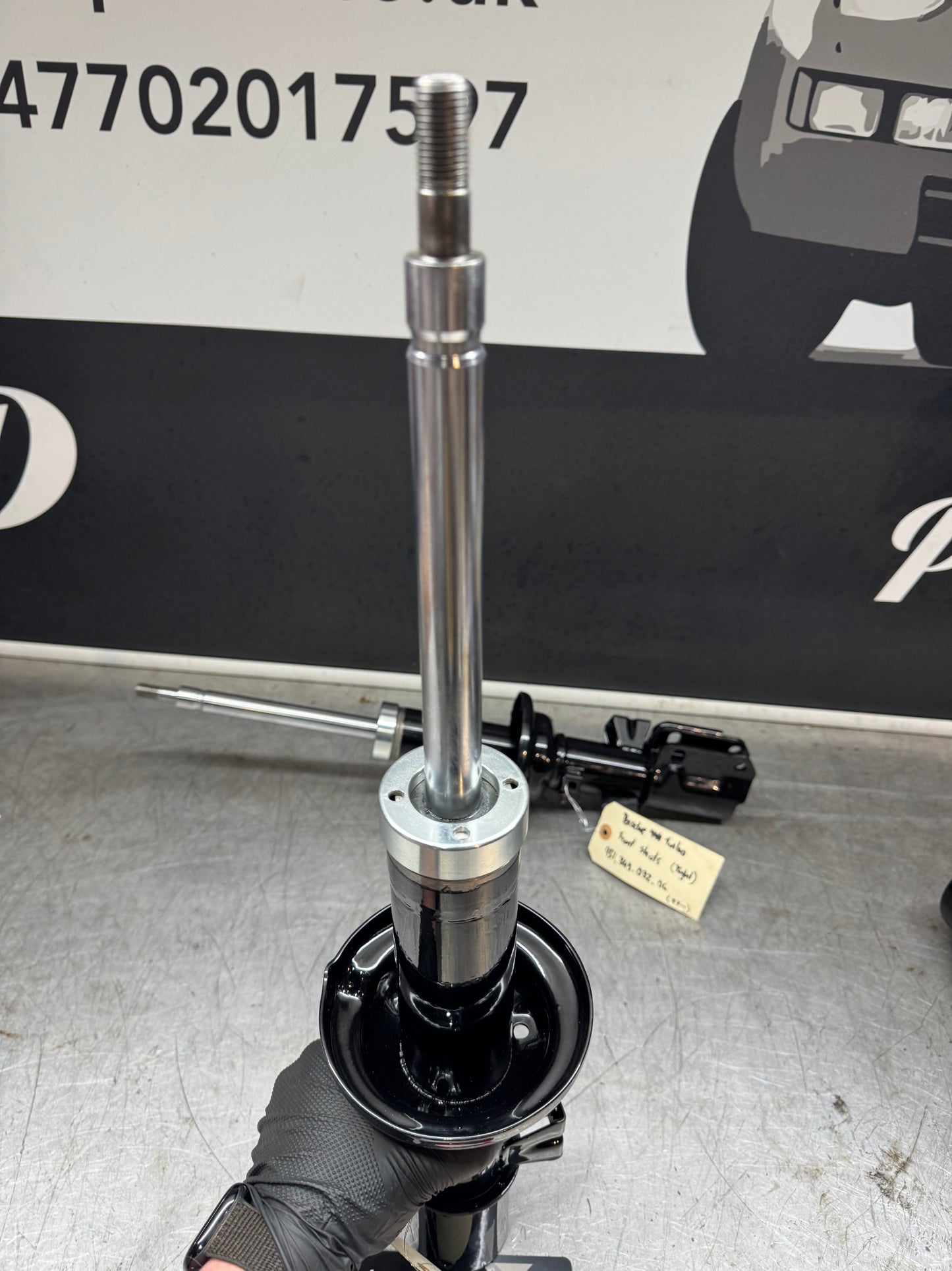Porsche 944 Turbo (87-) Refurbished Front struts Pair. 95134303106 / 95134303206