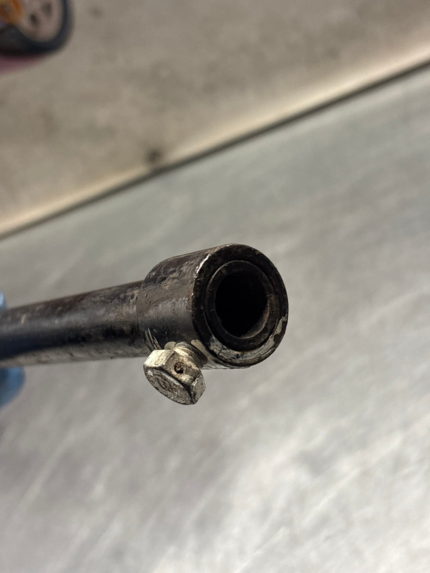 Porsche 924/944 gear shift rod, used 94442401900