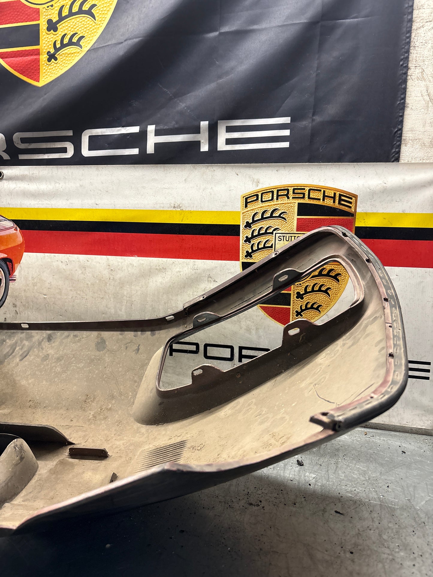 Porsche 928S rear bumper, used 92850502303 / 474181