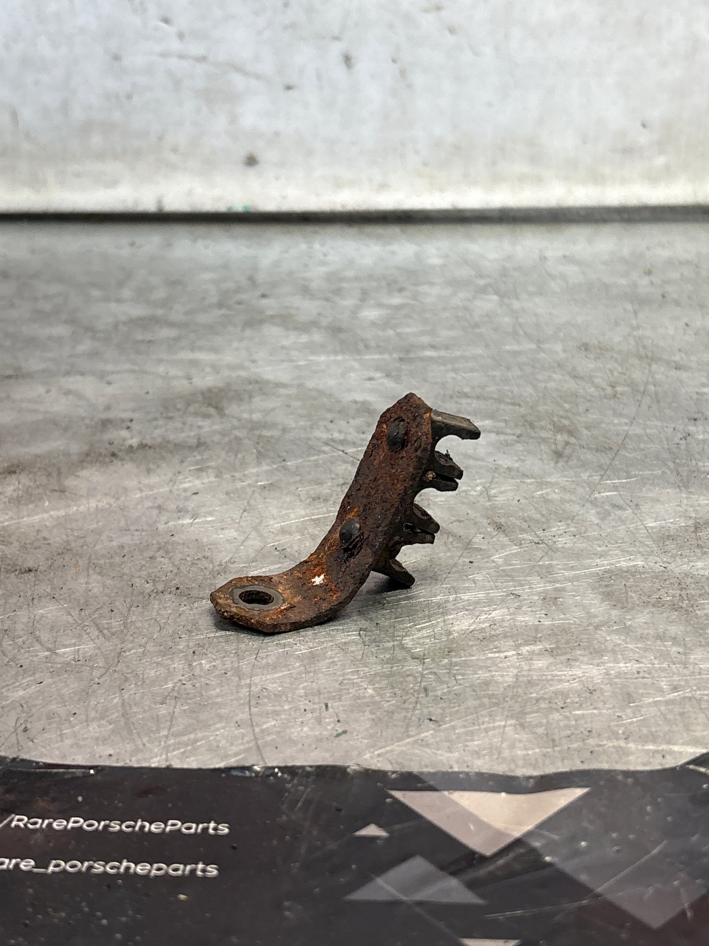 Porsche 924 Air regulator support bracket, used 047133191C