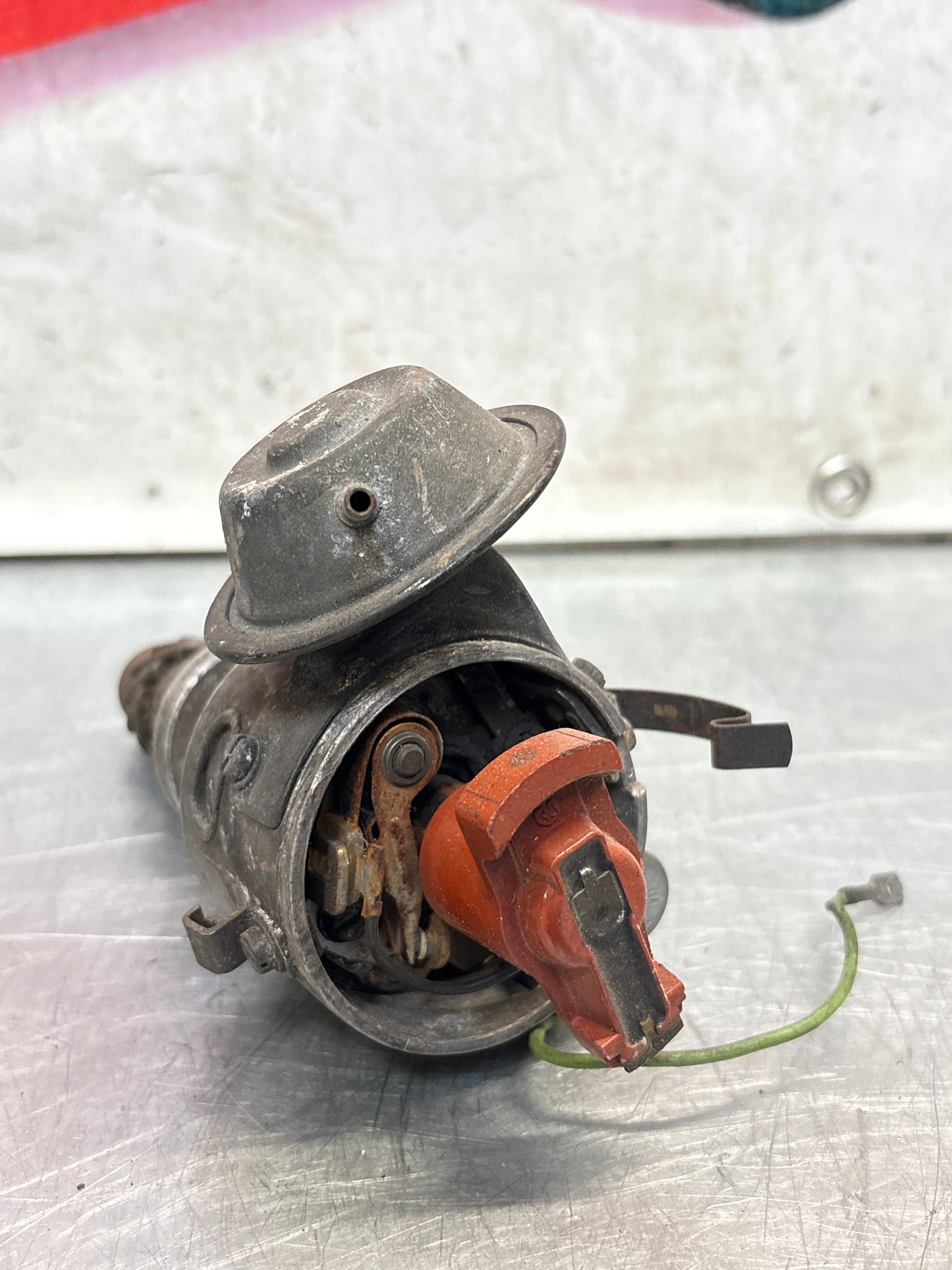 Porsche 924 ignition distributor, used 0231170202 / 047905205B