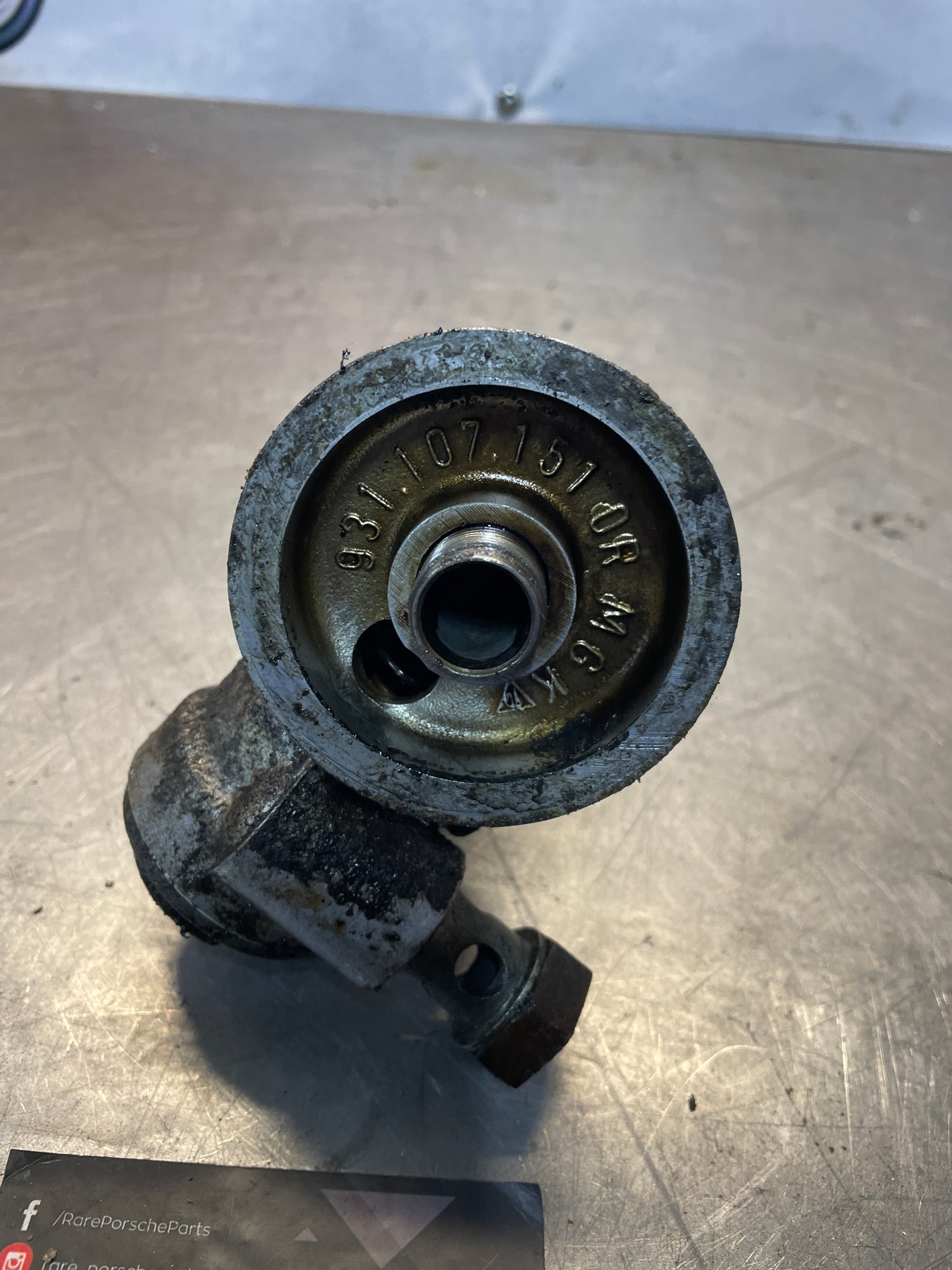 Termostato alloggiamento filtro olio Porsche 924 Turbo, usato 9311071510R