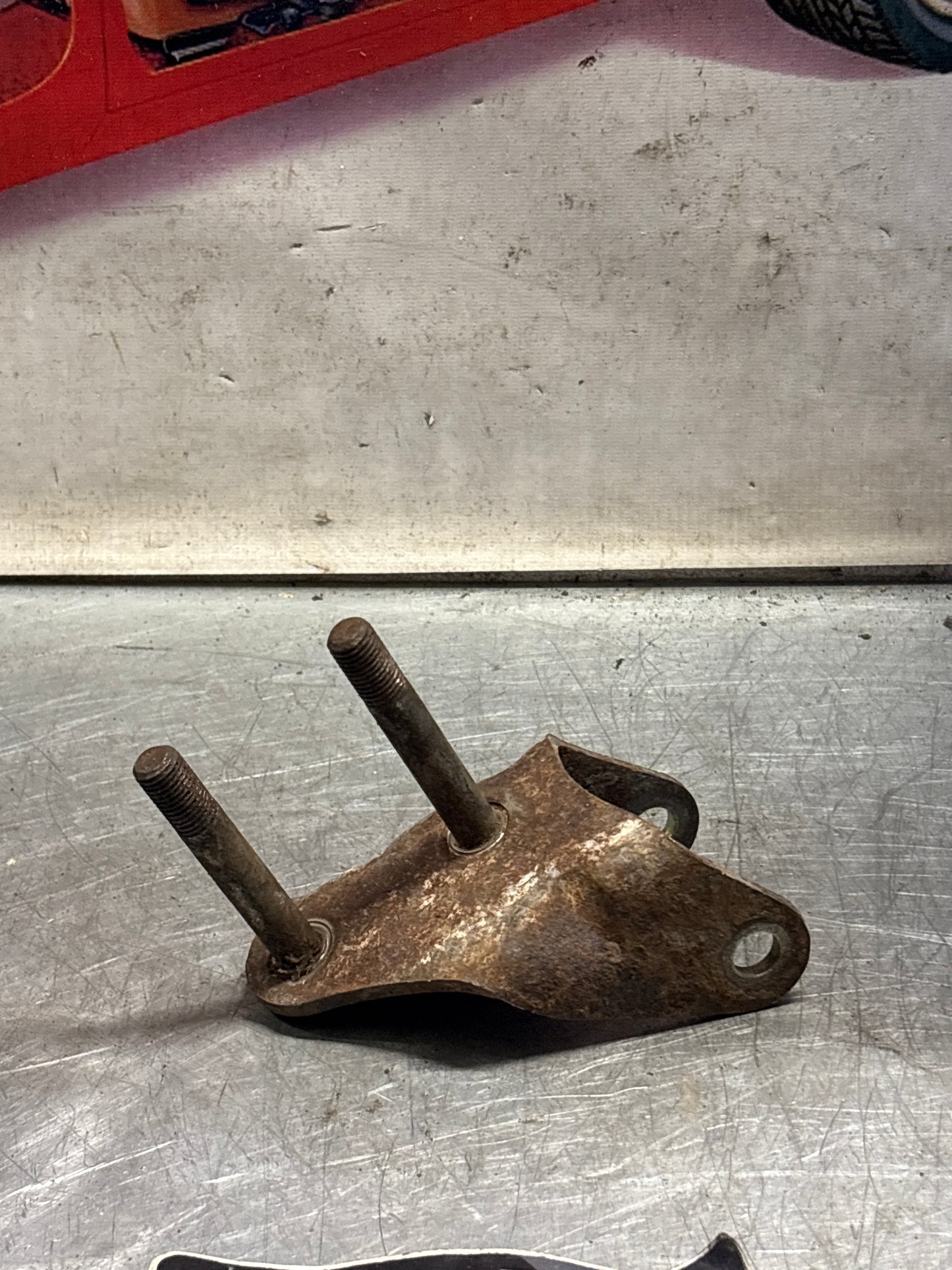 Porsche 928 Wishbone stabilizer bracket, right, used 92834109206